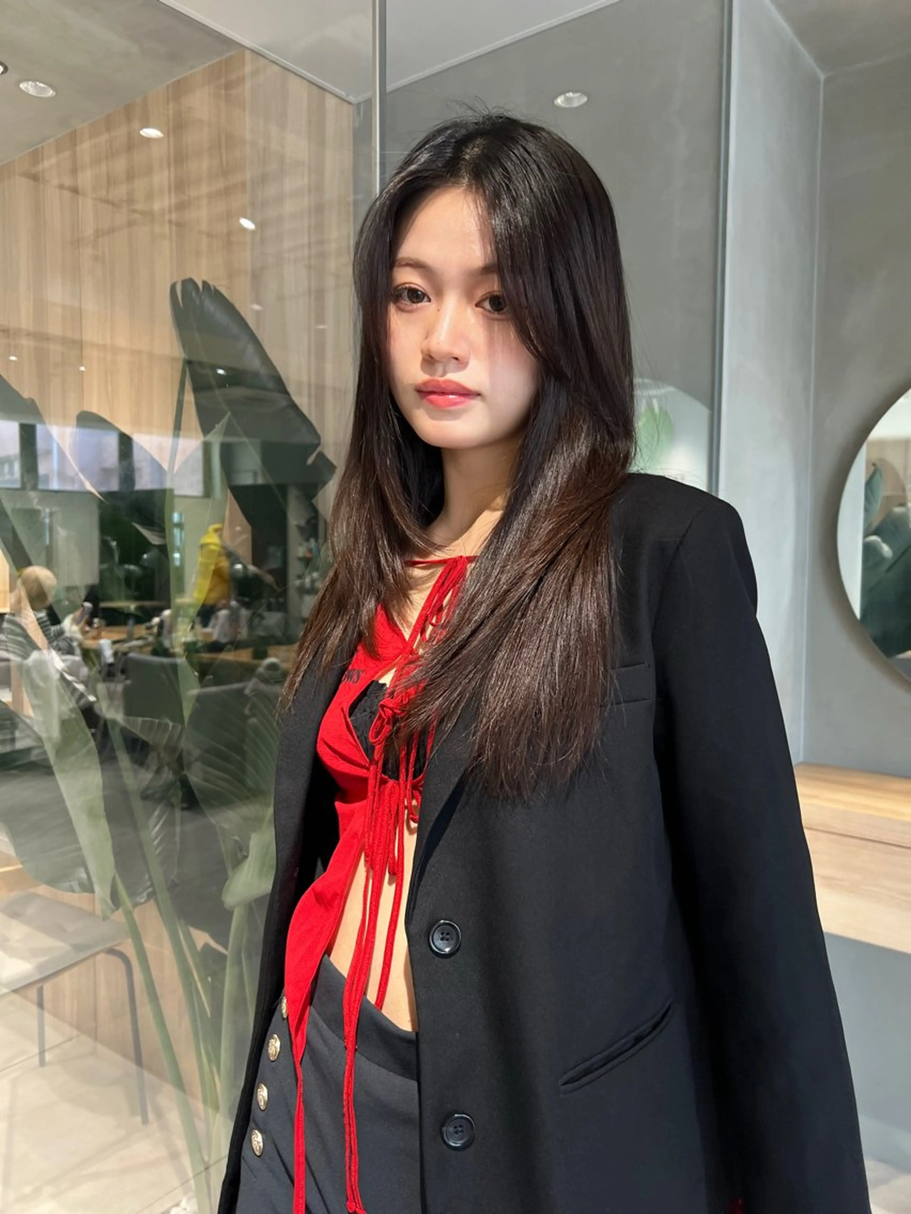 ロング レイヤーカット ロング カット MINX momokaのヘアスタイル