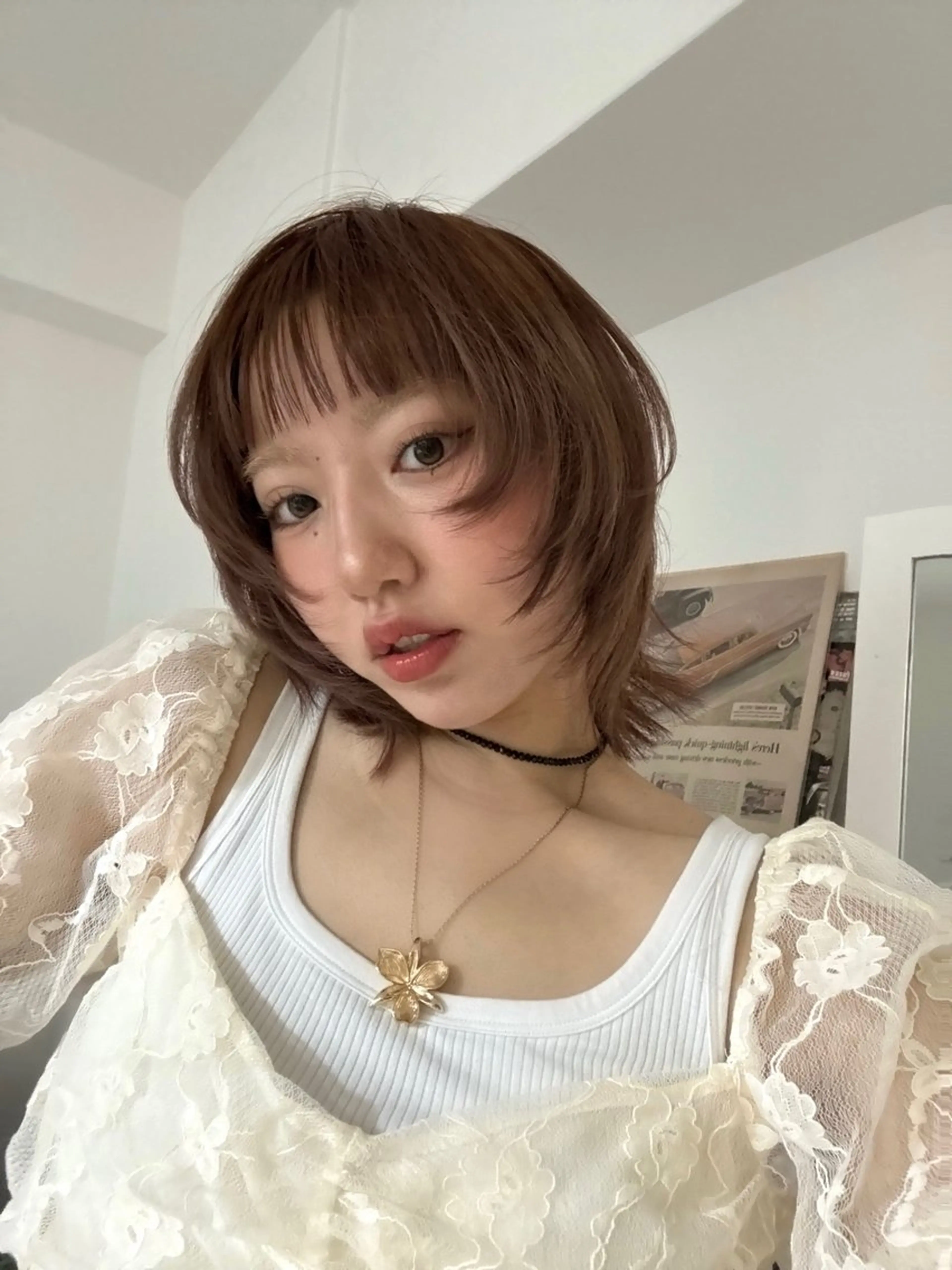 ショート カラー ボブレイヤー ブリーチ ボブ レイヤーカット YURiA レイヤー🫧のヘアスタイル