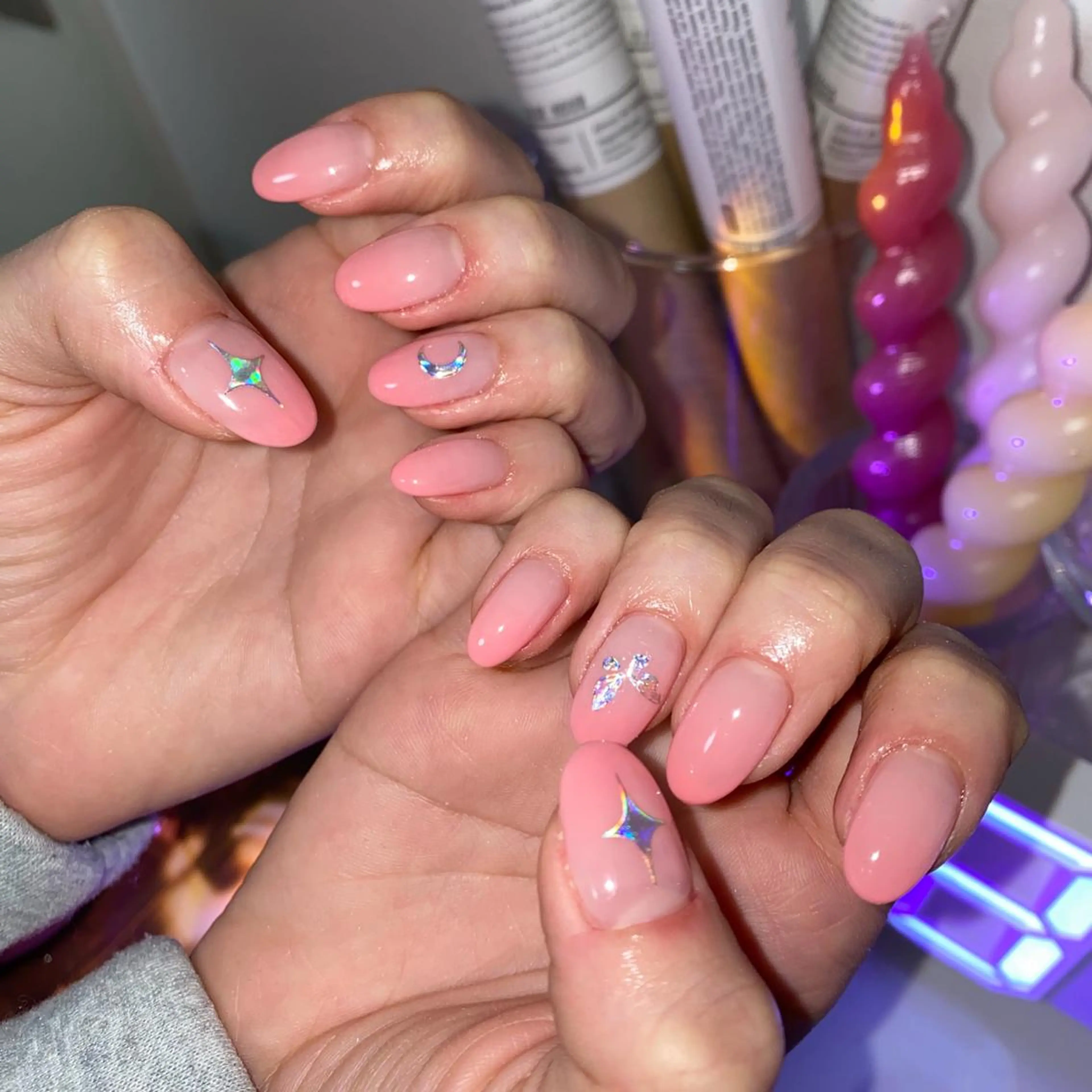 ネイル アートネイル オーロラネイル フレンチネイル 氷ネイル・うるうるネイル マグネットネイル ハンドネイル Nail by Licorneのネイルデザイン