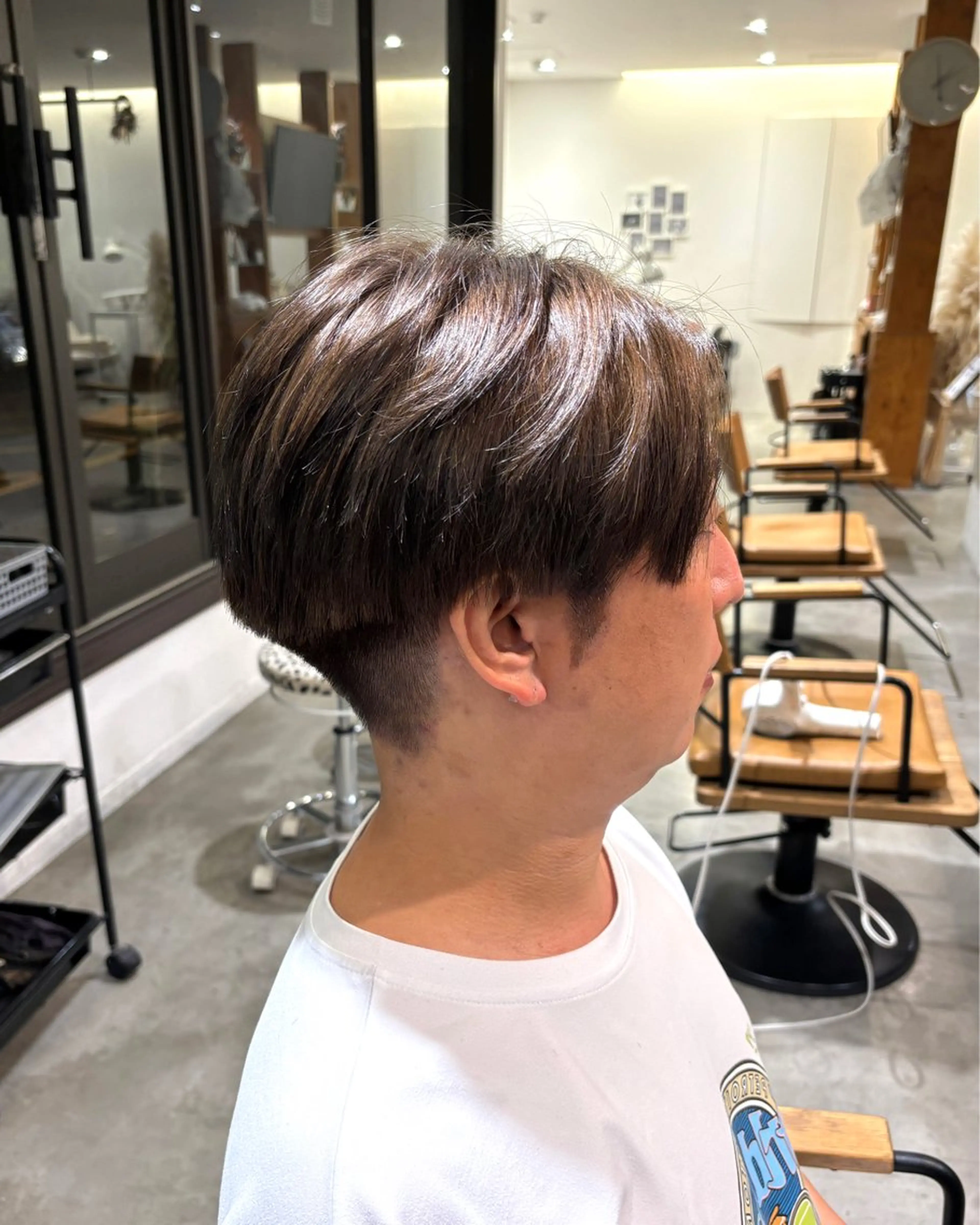 カラー メンズ マッシュ ベージュカラー 小木曽 里華のヘアスタイル