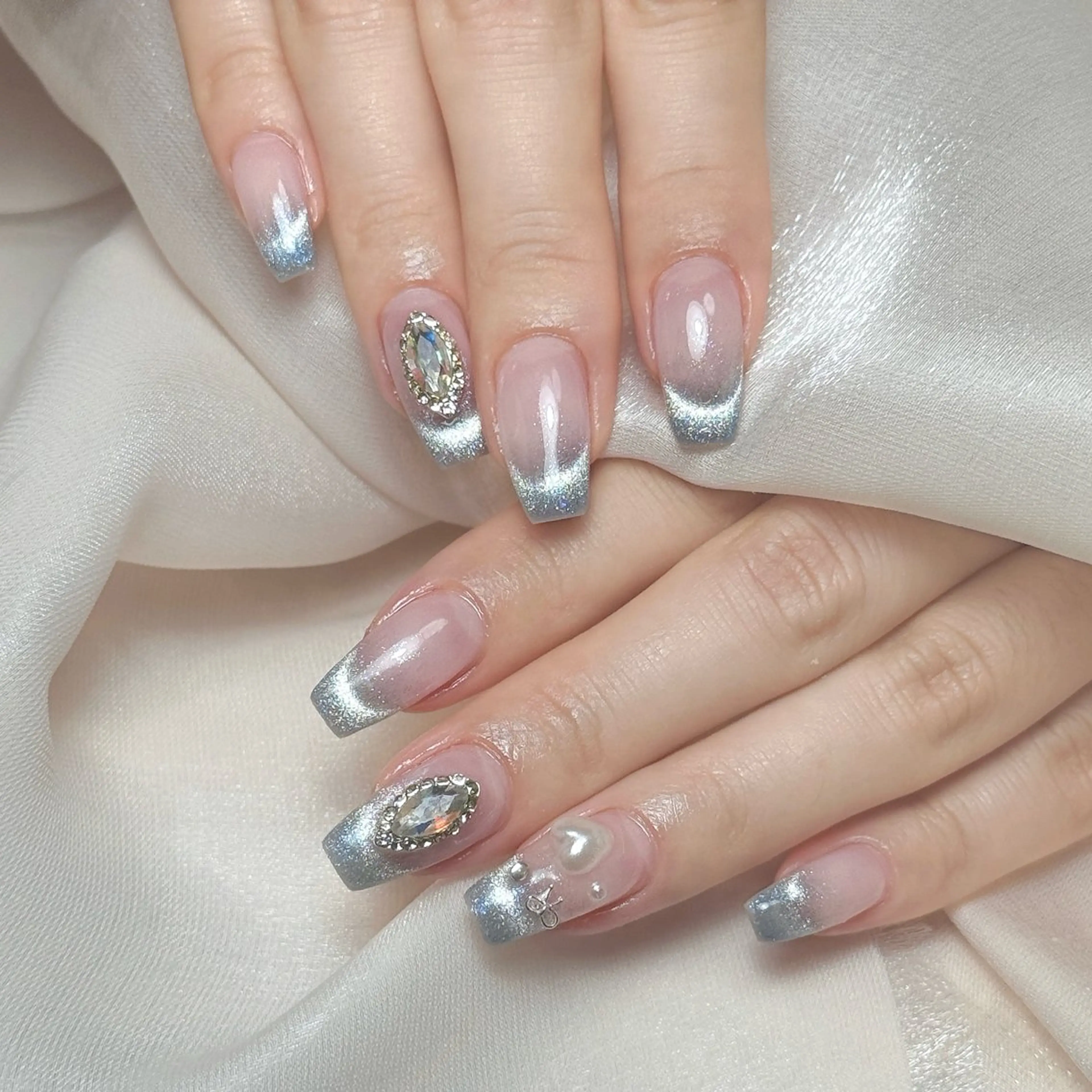 ネイル Maggie Nail🦩のネイルデザイン