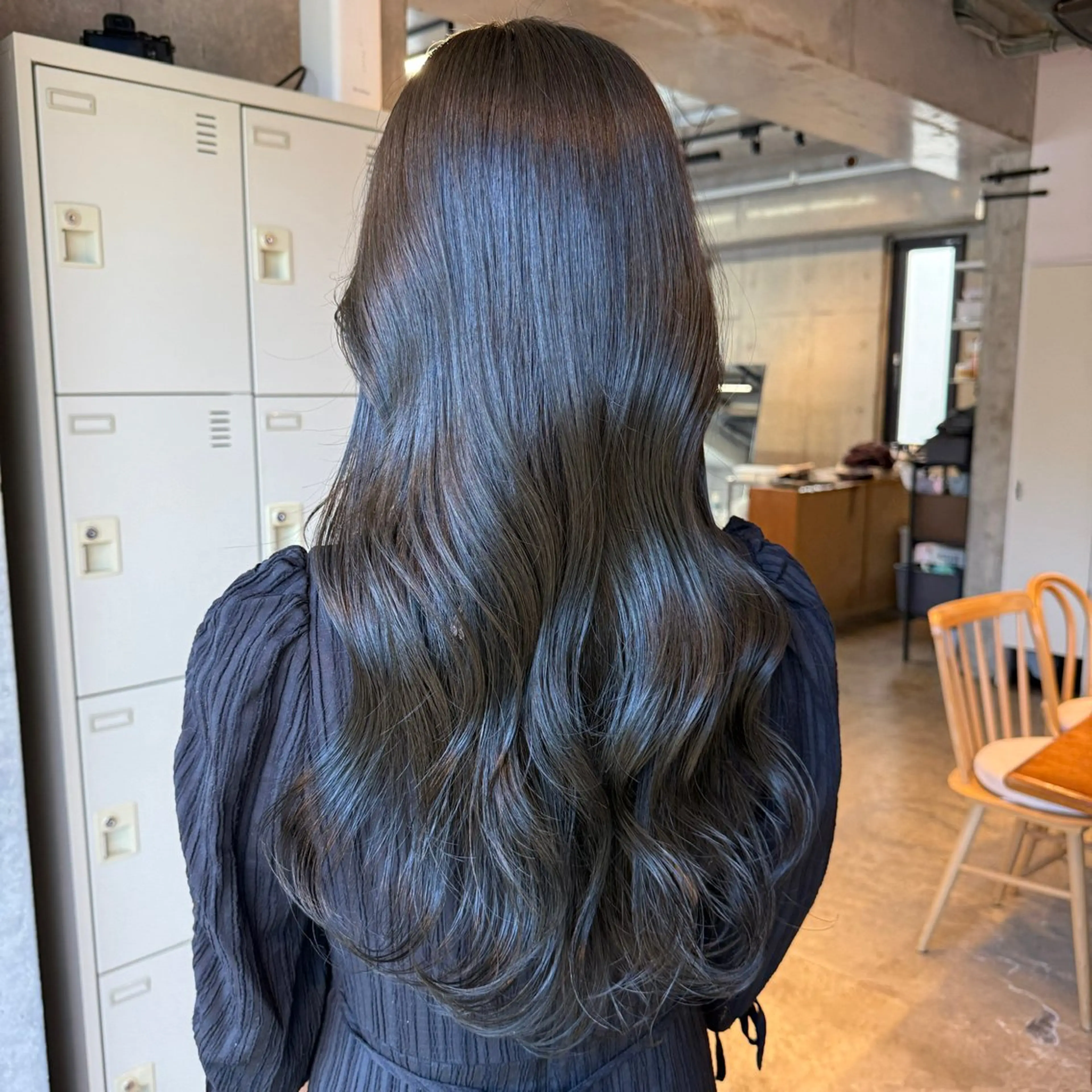 ロング カラー 透明感カラー オレンジ 縮毛矯正 ヘアカラー トリートメント AIN.ANLY 明治神宮前所属・ムツキ/品のある 艶カラー/縮毛矯正のヘアスタイル