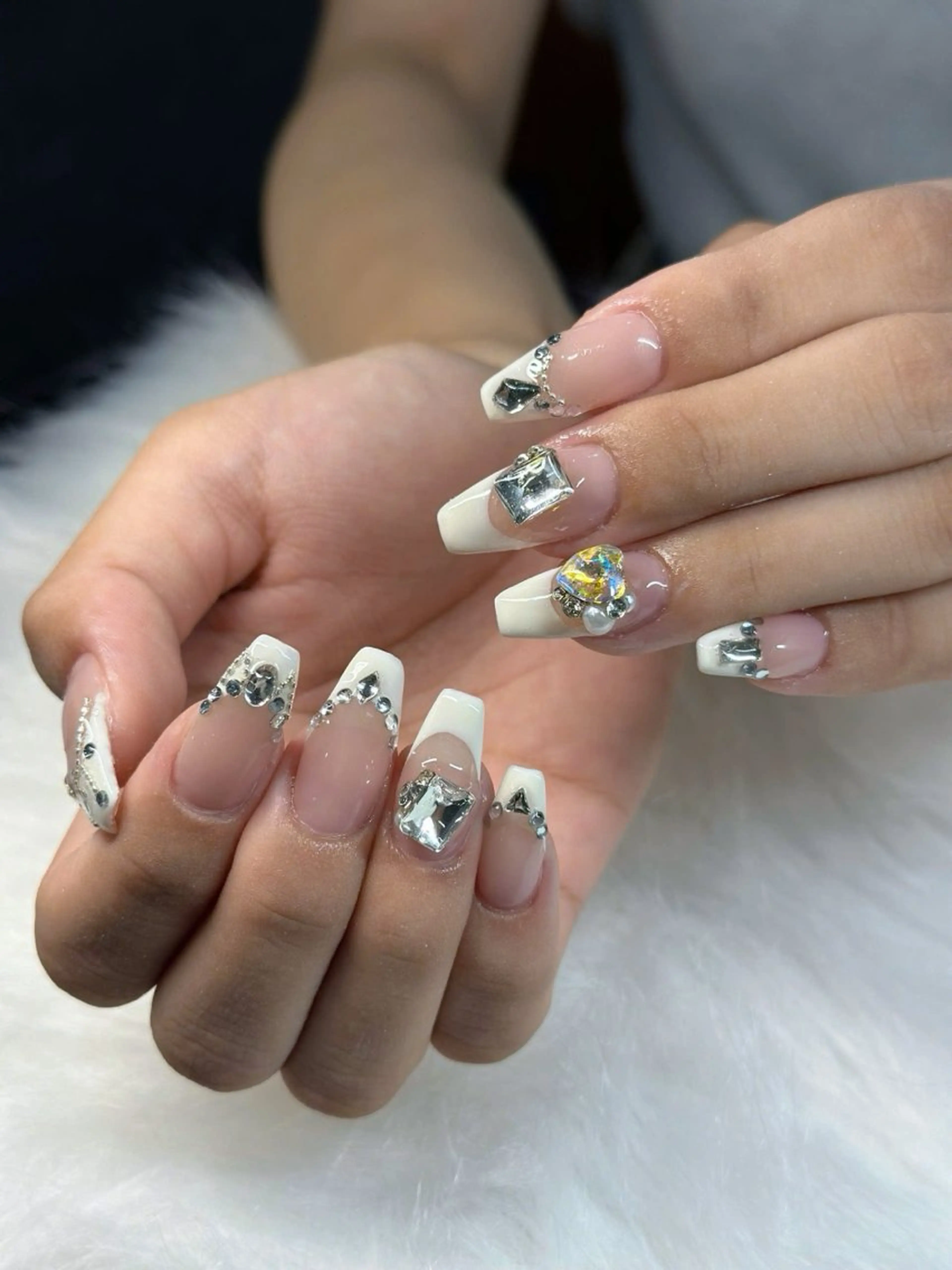 モデル限定 価格・自爪・｜パーツつけ+アートし放題(オフ別料金1000円～の写真