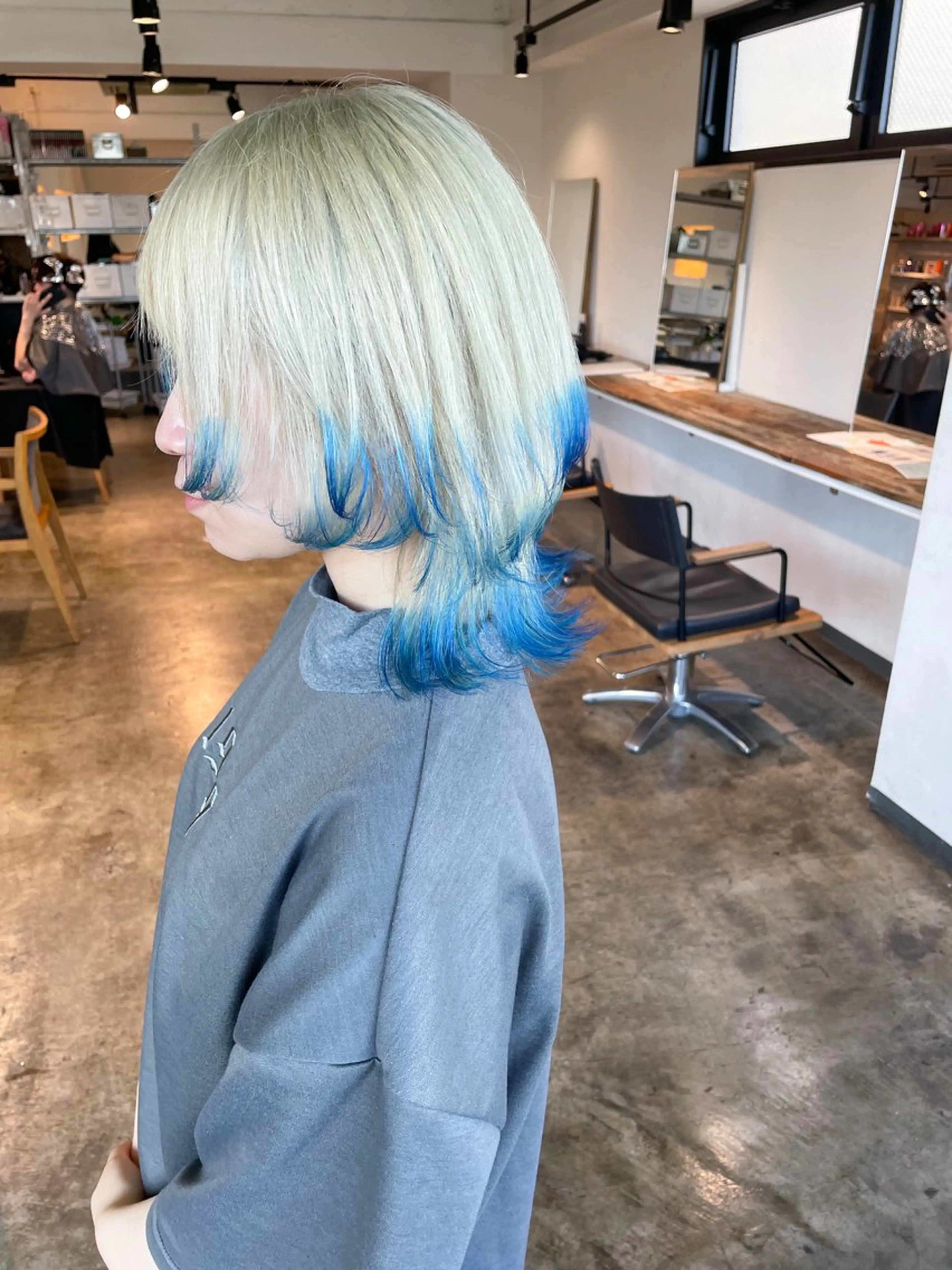 ミディアム カラー ヘアカラー トリートメント ハイトーン/レイヤー /ケアブリーチ石川治のヘアスタイル