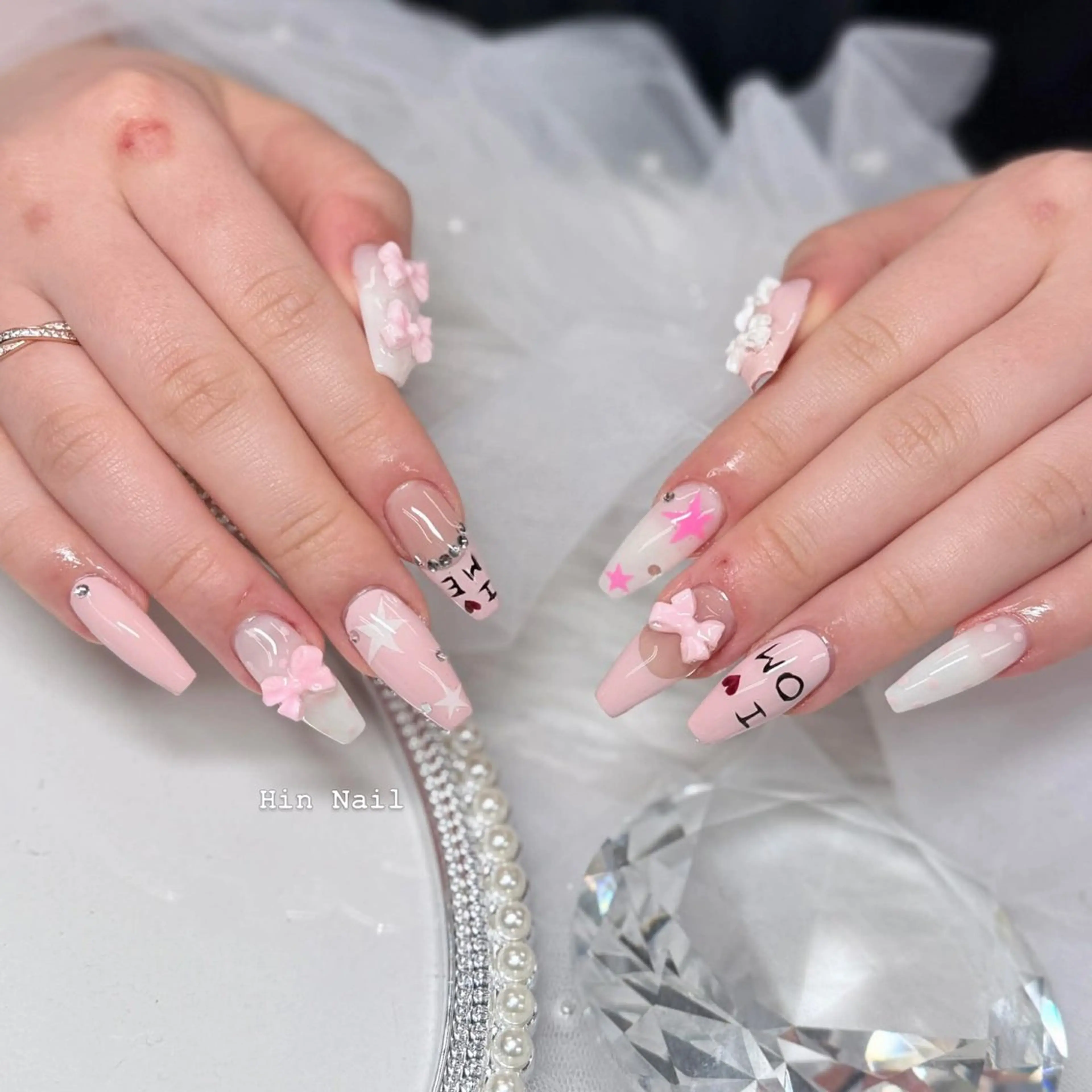 ネイル ハンドネイル HIN NAILのネイルデザイン