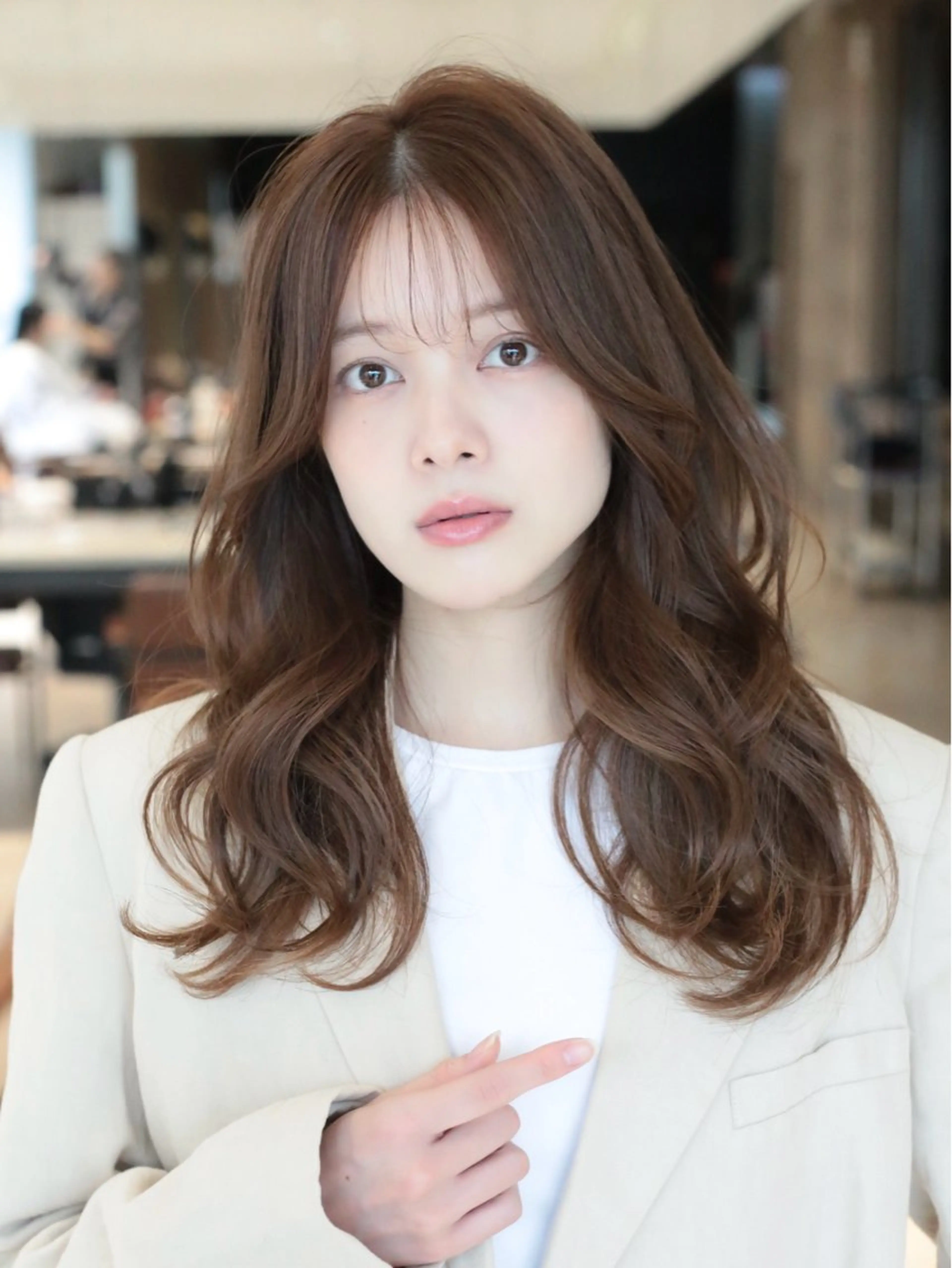 セミロング カラー レイヤーカット カット ヘアカラー トリートメント レイヤー/顔周り /透明感🩶高橋大のヘアスタイル