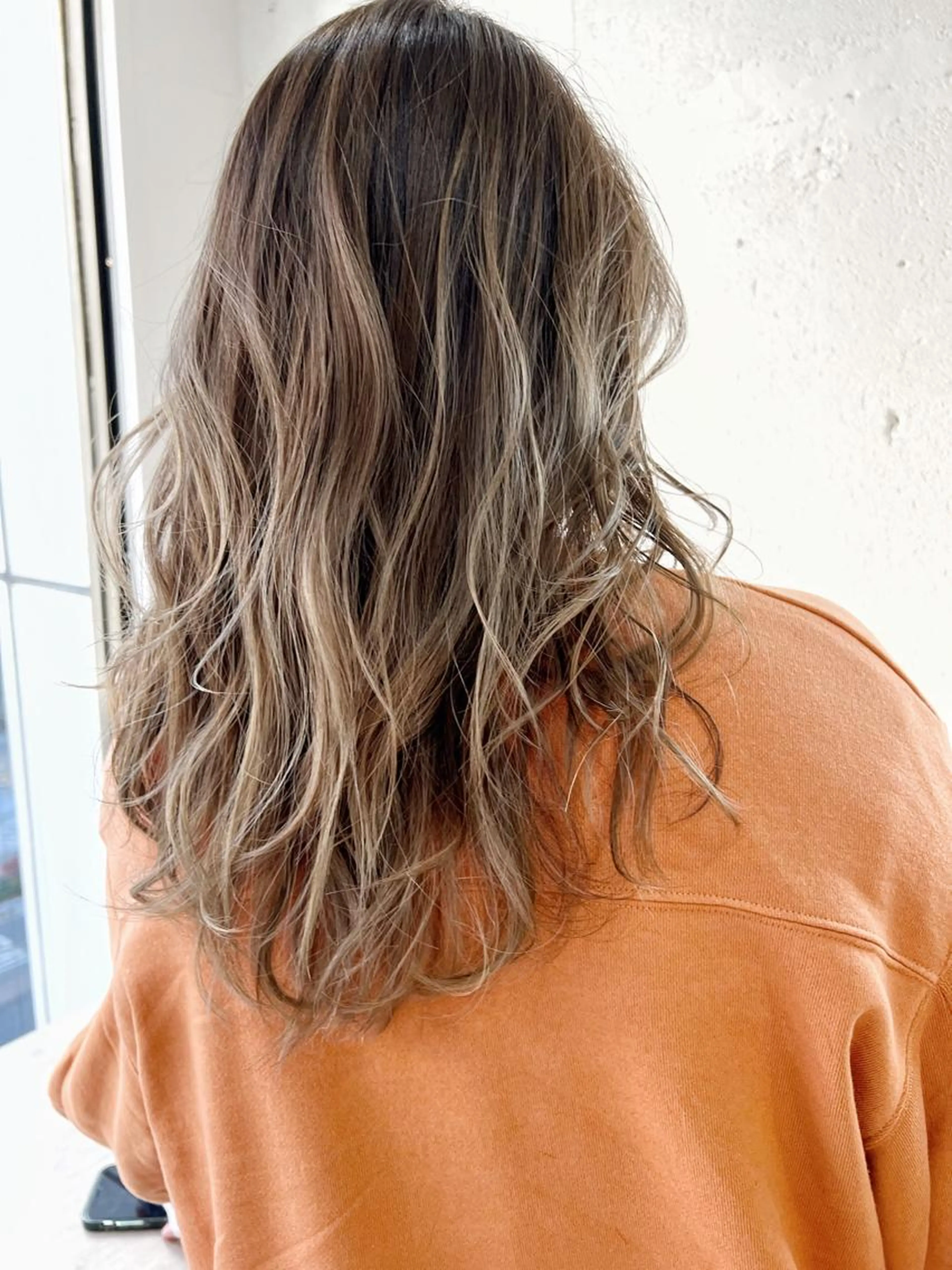 1番人気💝【外国人目指して🌞🌊】カット&外国人風🇺🇸ブリーチカラー(ハイライトorバレイヤージュ)の写真