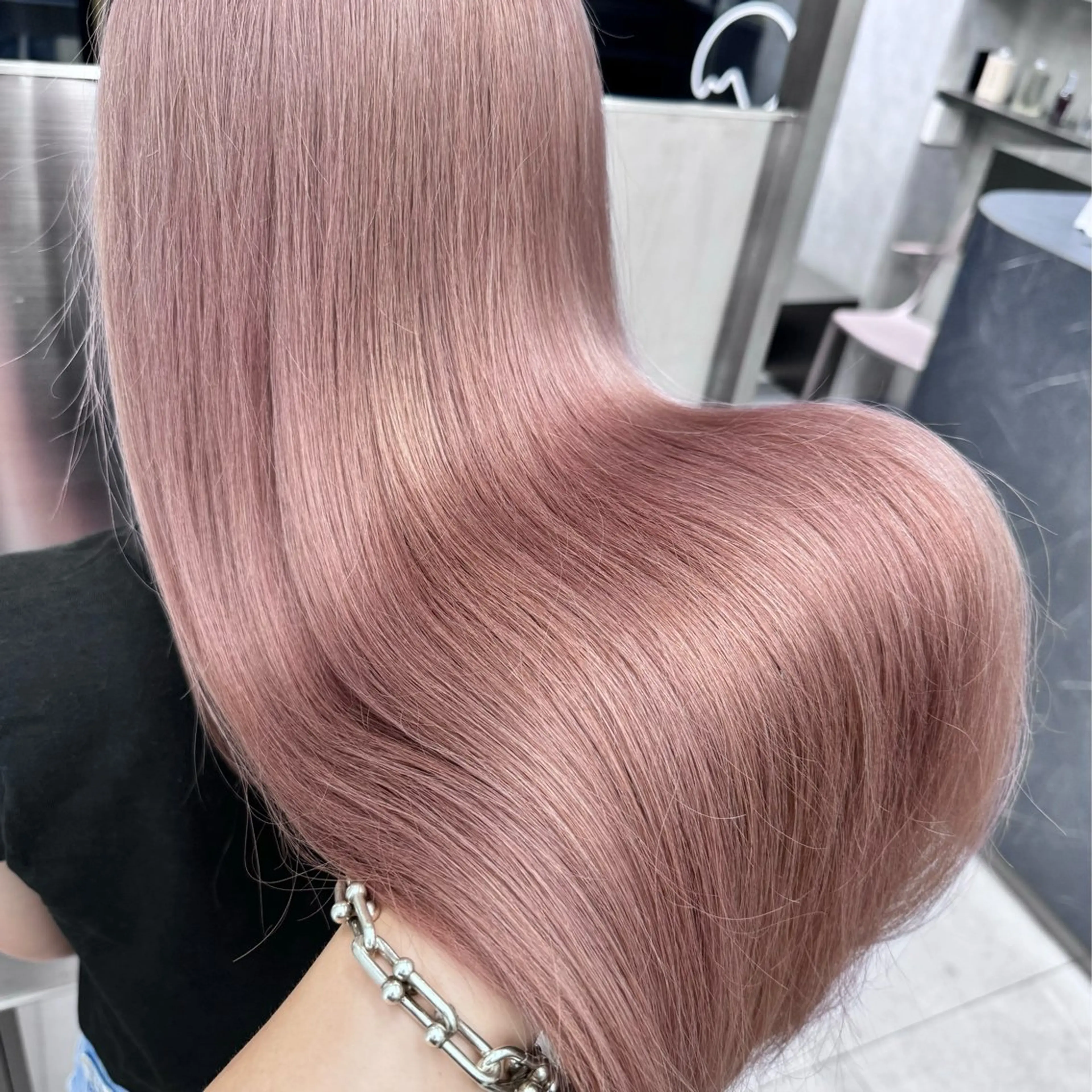 カラー ヘアカラー 𝐥𝐚𝐲𝐞𝐫 韓⛓️ ブリーチのヘアスタイル