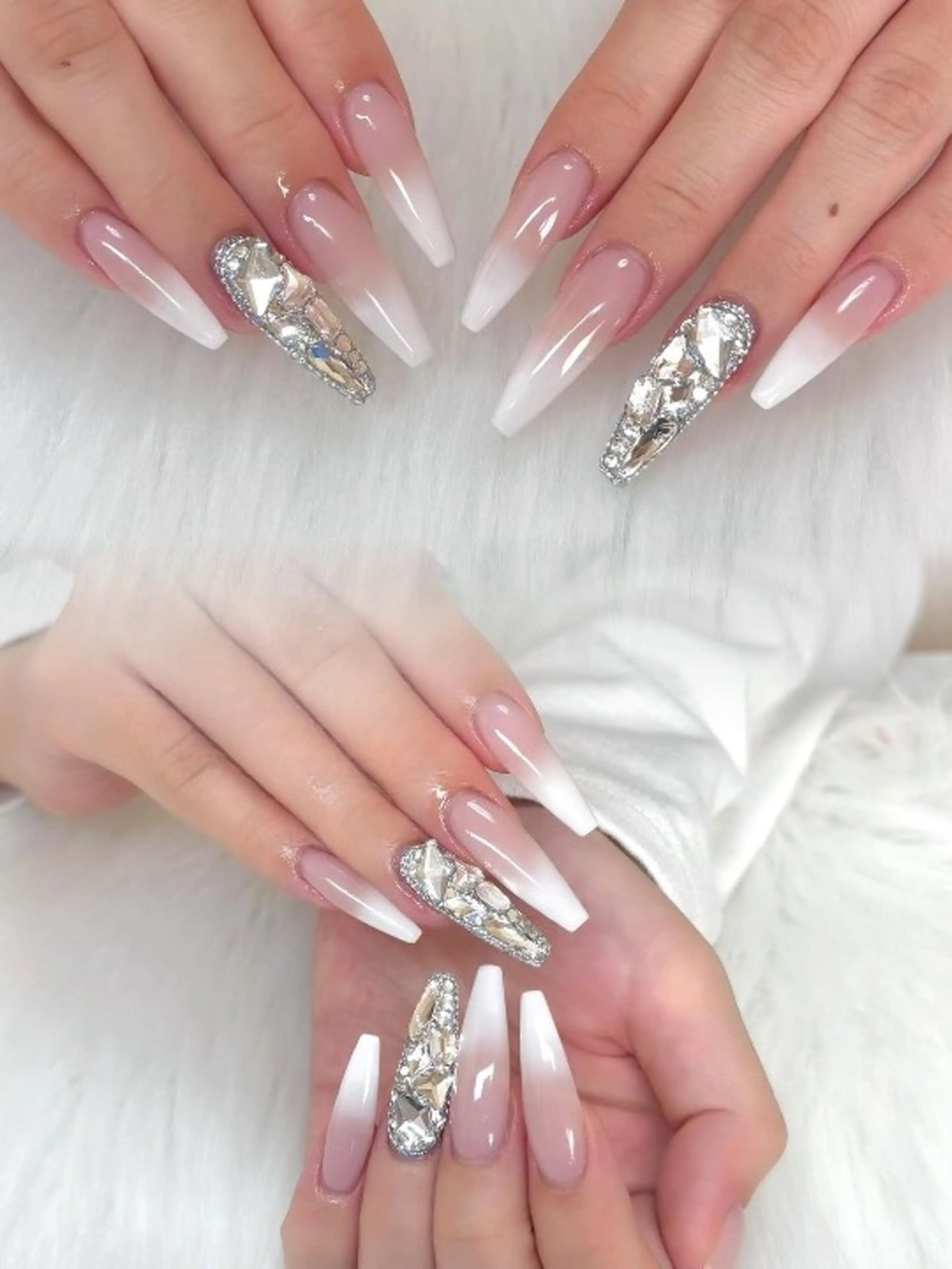 カラー グラデーションカラー ハンドネイル AIN Nailのネイルデザイン