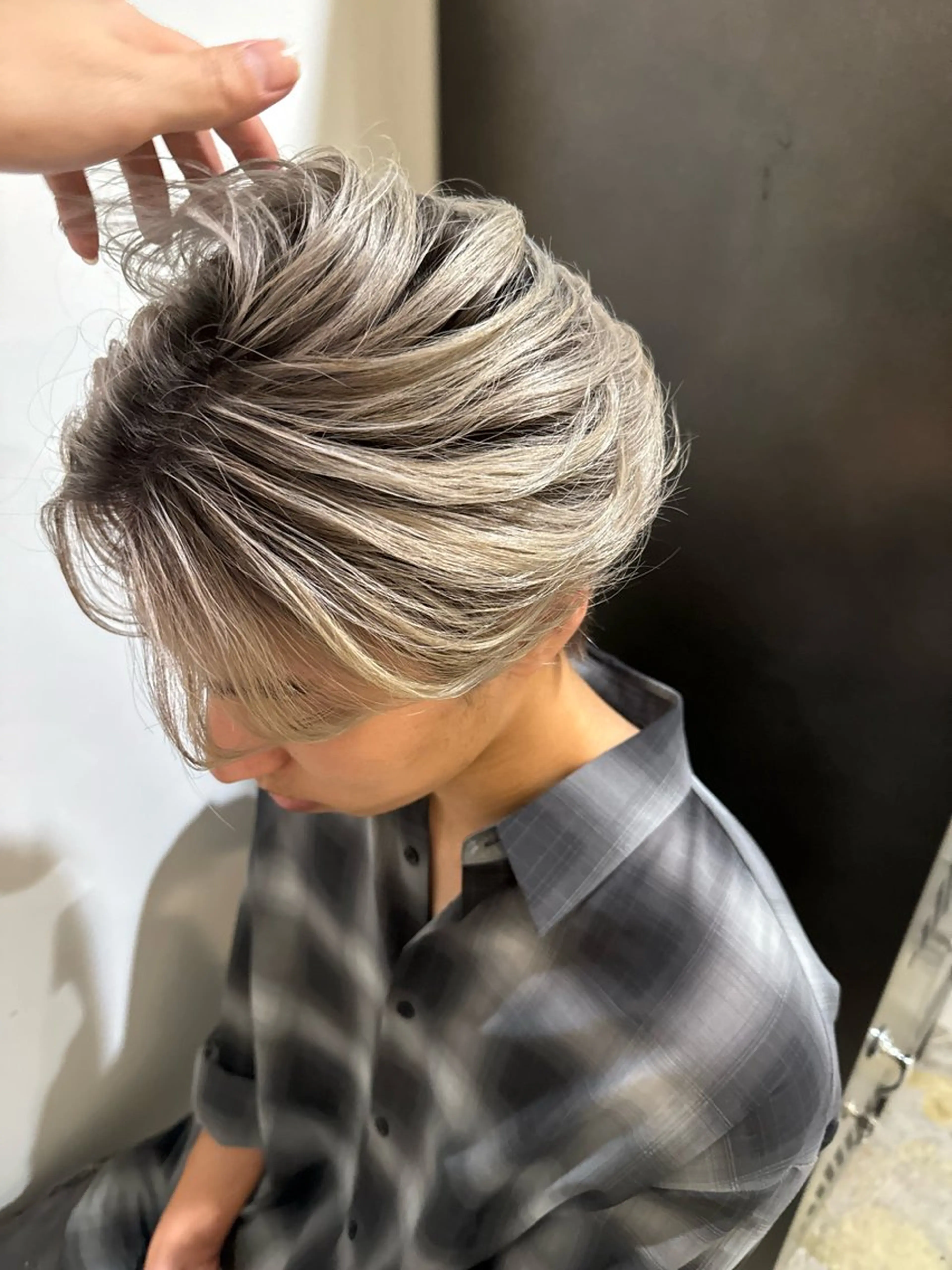 カラー メンズ メンズバレイヤージュ メンズブリーチ バレイヤージュ ブリーチ レイヤー/ハッシュ カット/悠斗のヘアスタイル