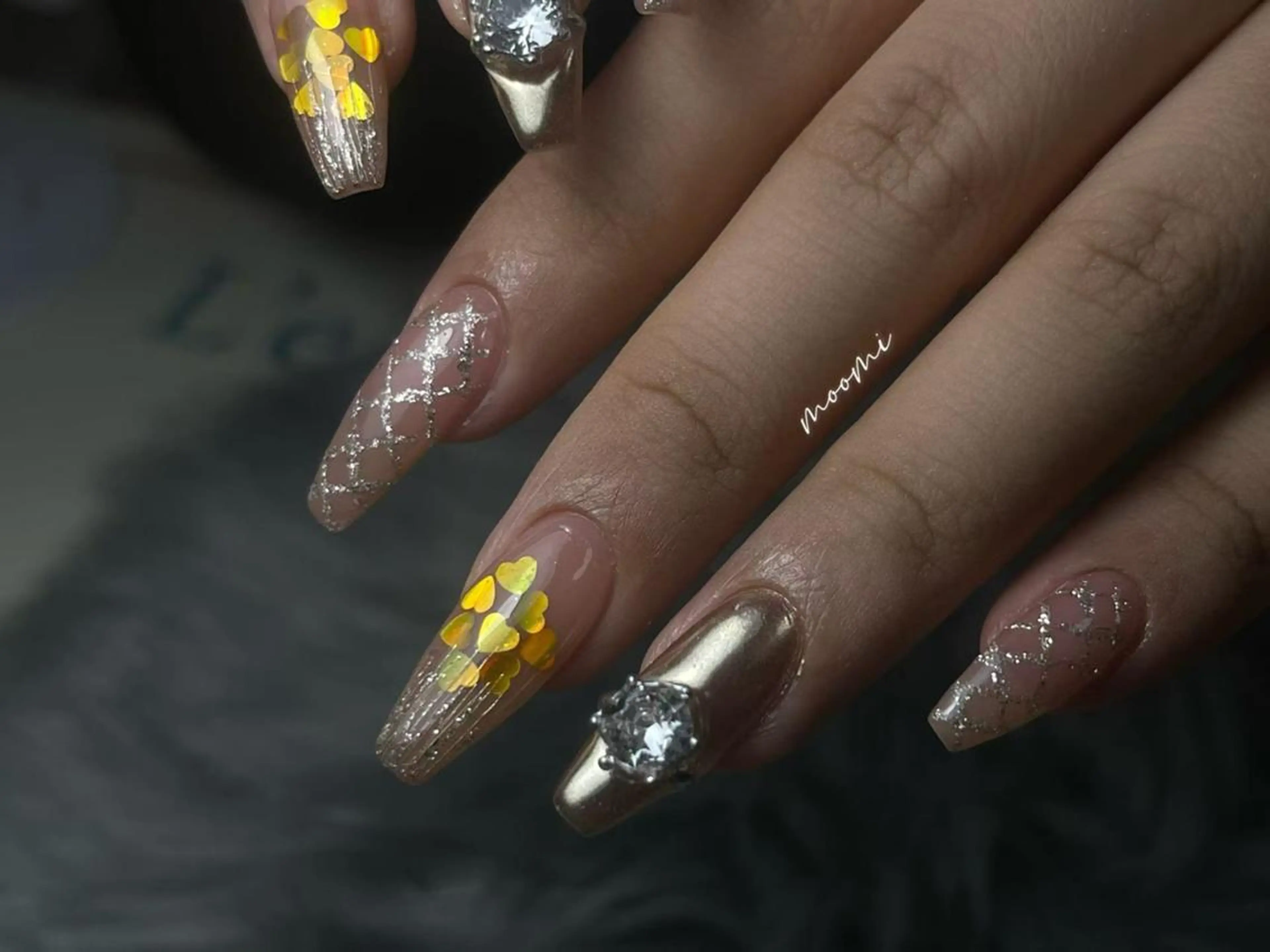 ネイル 長さ出し ジェルネイル グラデーション 韓国ネイル マグネットネイル moomi nail スカルプ専門のネイルデザイン