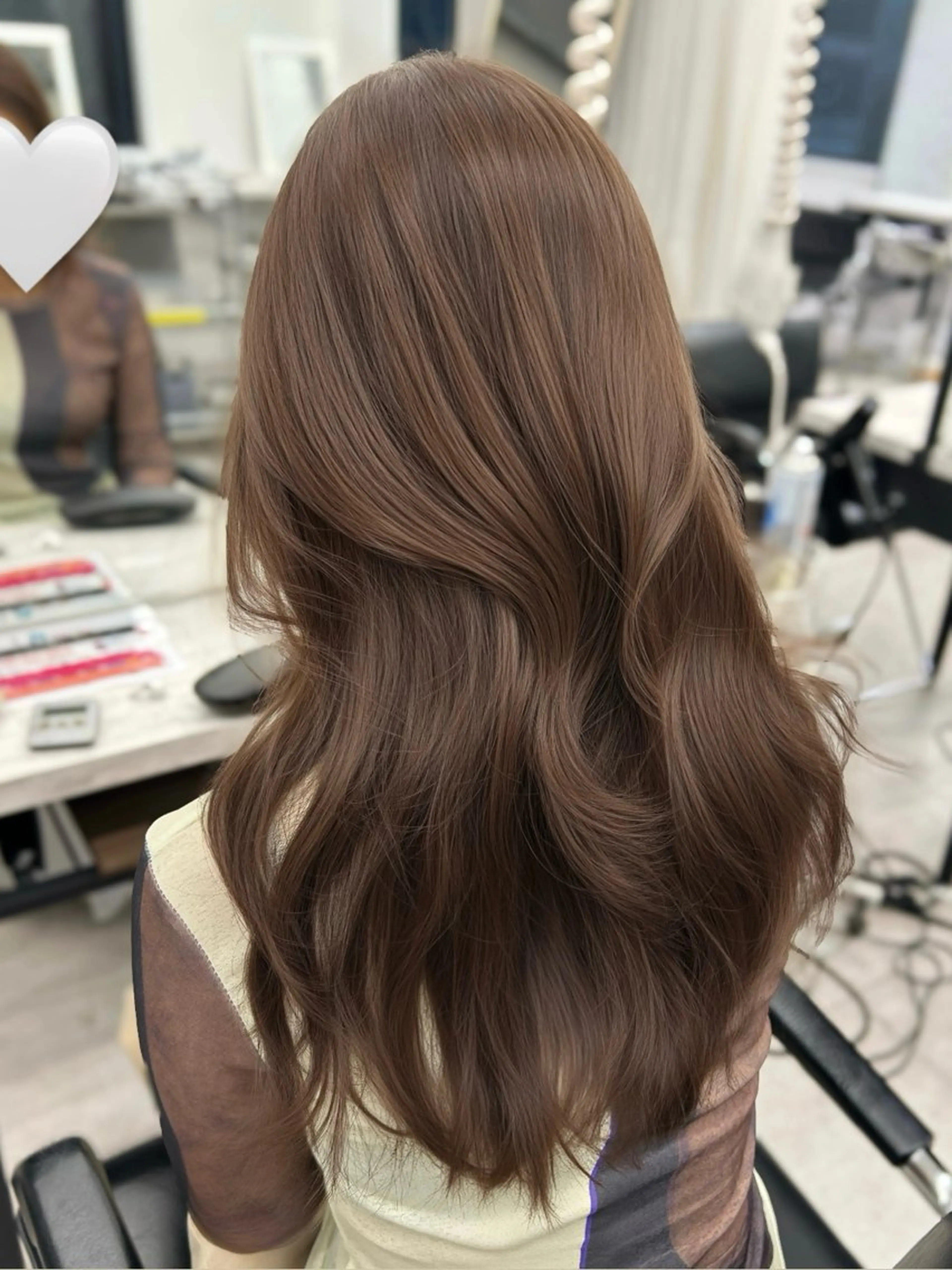 セミロング カラー ヘアカラー トリートメント 韓国ヘア🇰🇷／ 艶カラー鈴木萌愛🩶のヘアスタイル