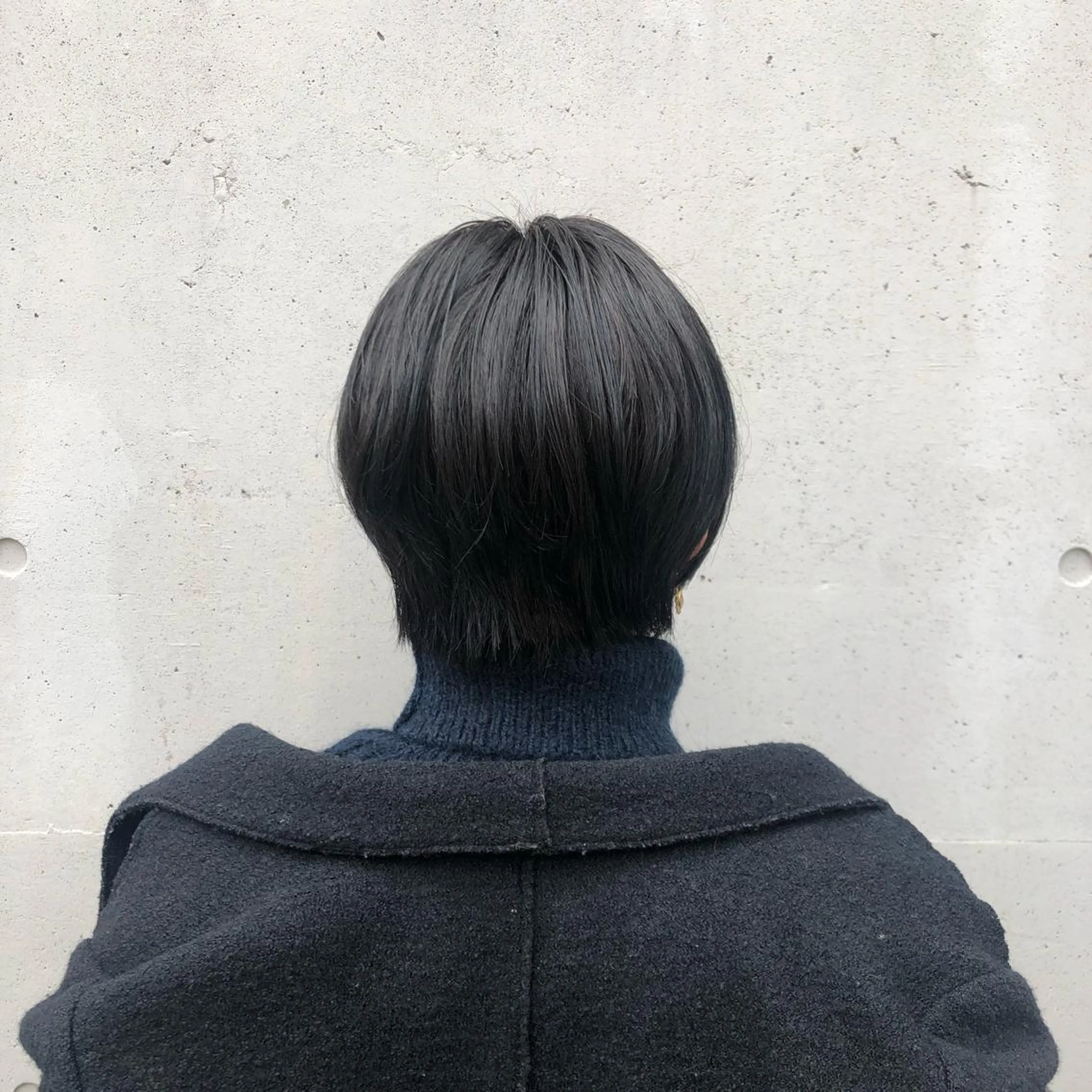 ショート カラー ネイビーカラー ショートヘア カット ヘアカラー トリートメント 酸性縮毛矯正🧴韓国 レイヤー/髪質改善のヘアスタイル