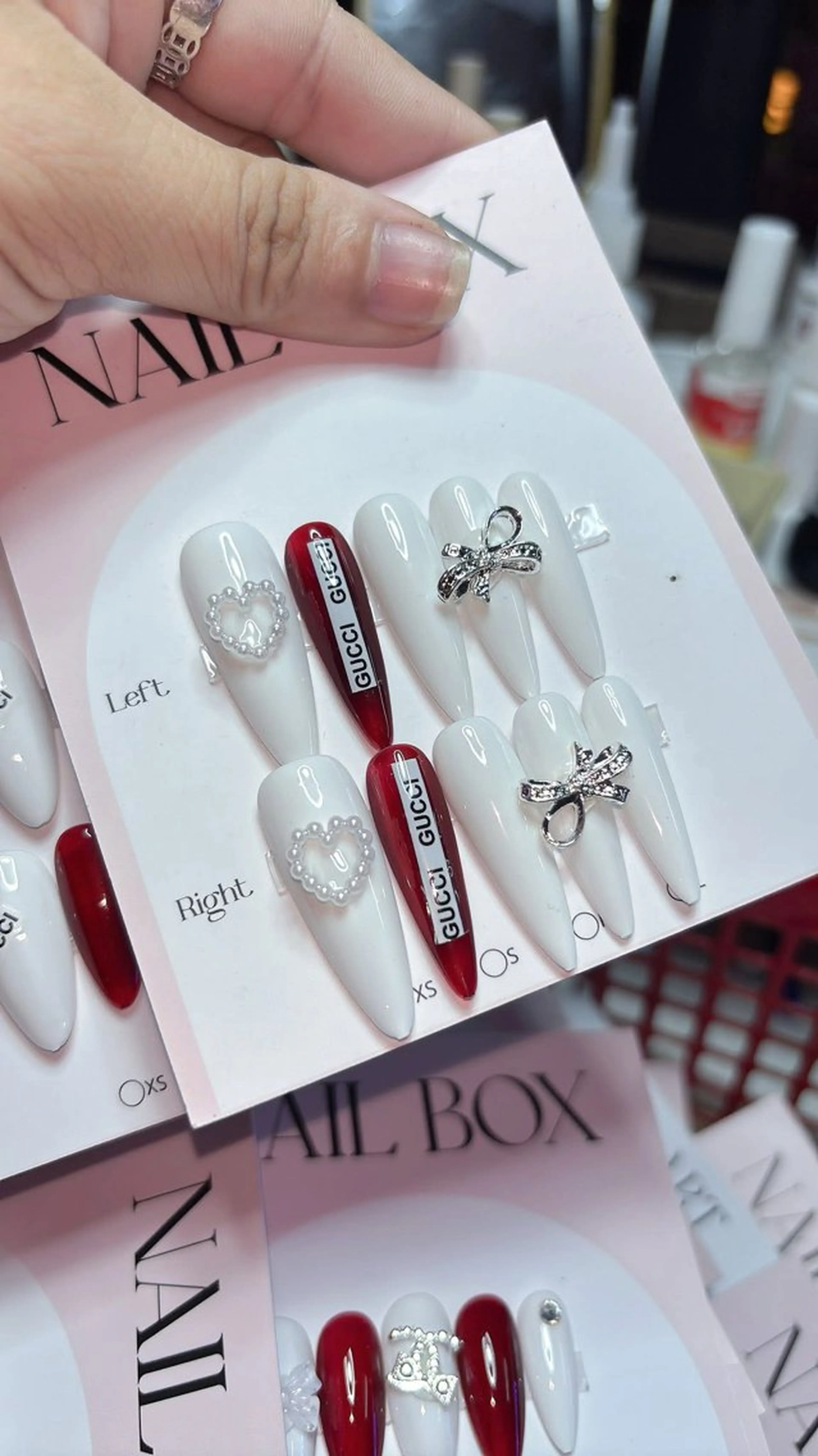 ネイル アートネイル ハロウィン キラキラネイル シンプルネイル ハンドネイル ハンドケア Panda chan Novaのネイルデザイン