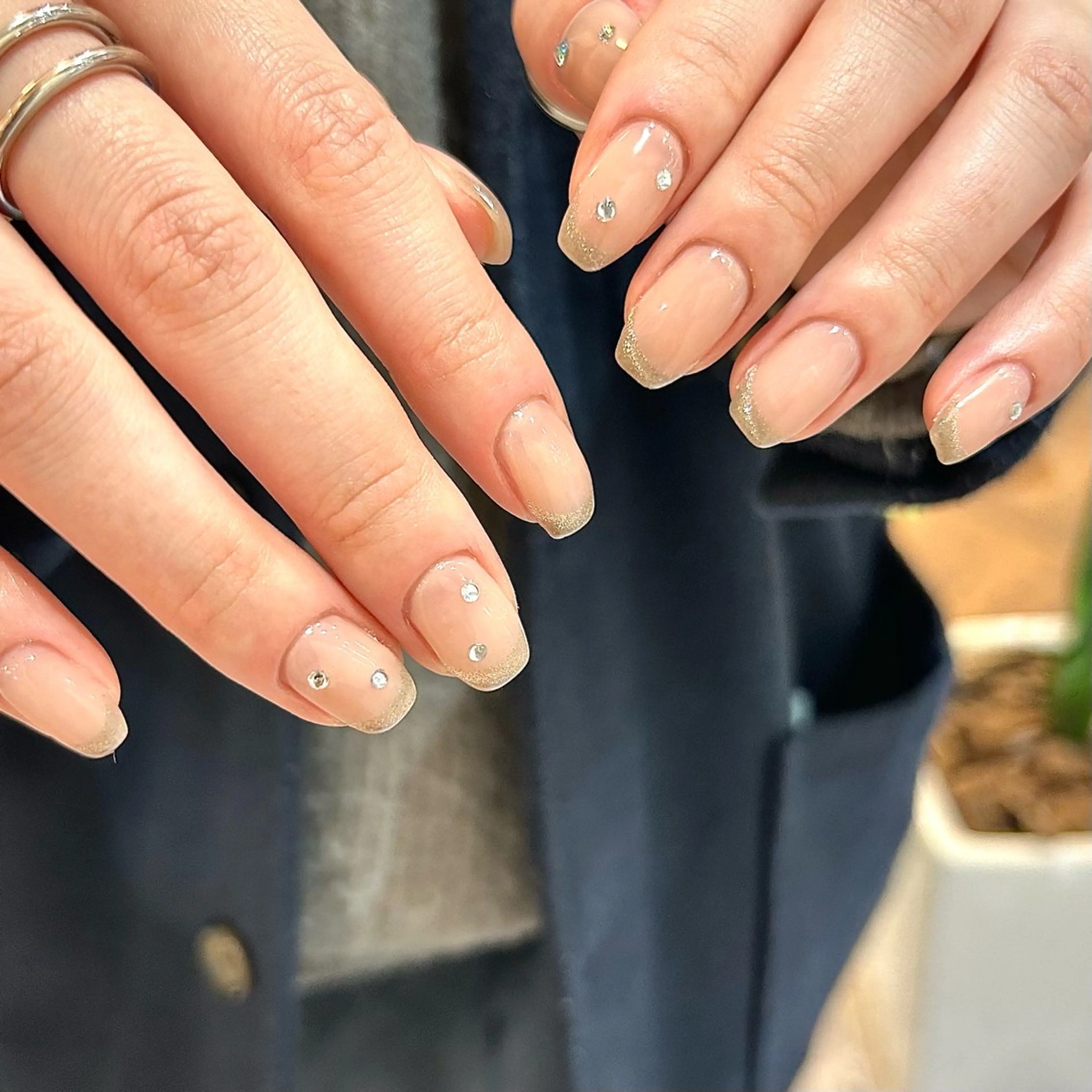 ネイル マグネットネイル ハンドネイル 💅🏽 SHIORI🌙のネイルデザイン