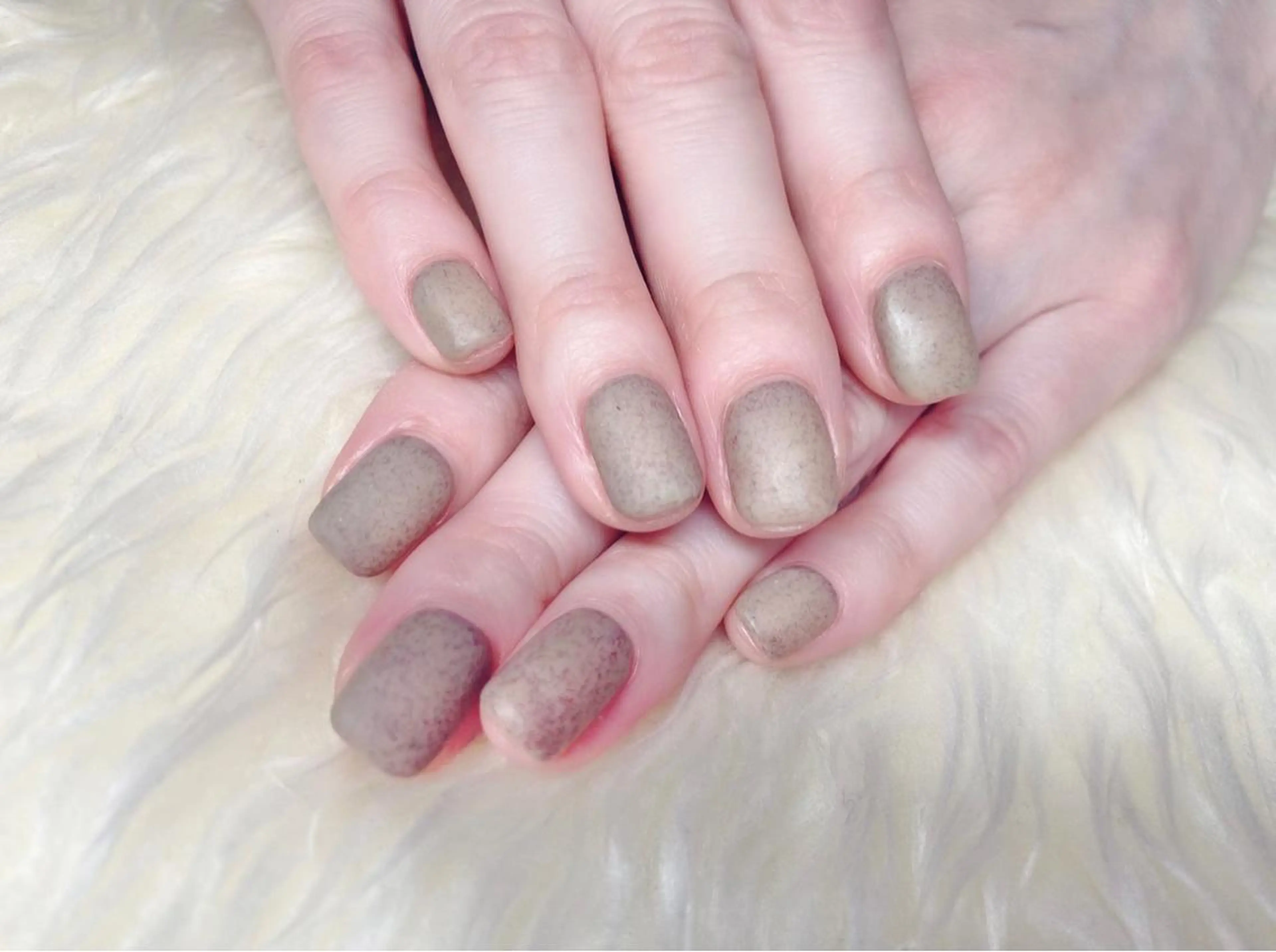 ネイル ジェルネイル ニュアンスネイル パラジェル 冬ネイル ハンドネイル Nail&eye Belire 新宿のネイルデザイン