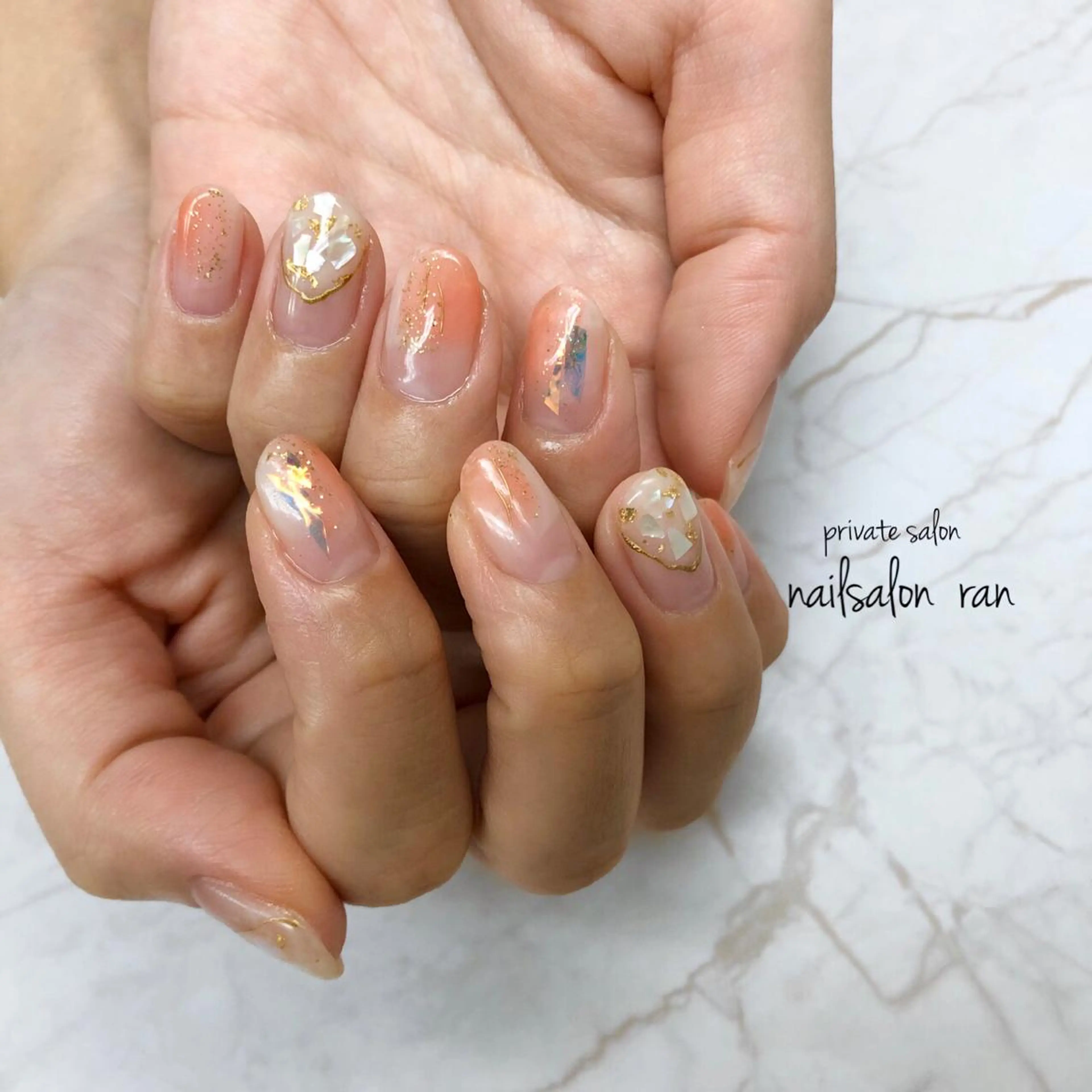 ネイル キラキラネイル 持ち込み ニュアンスネイル nailsalon ranのネイルデザイン