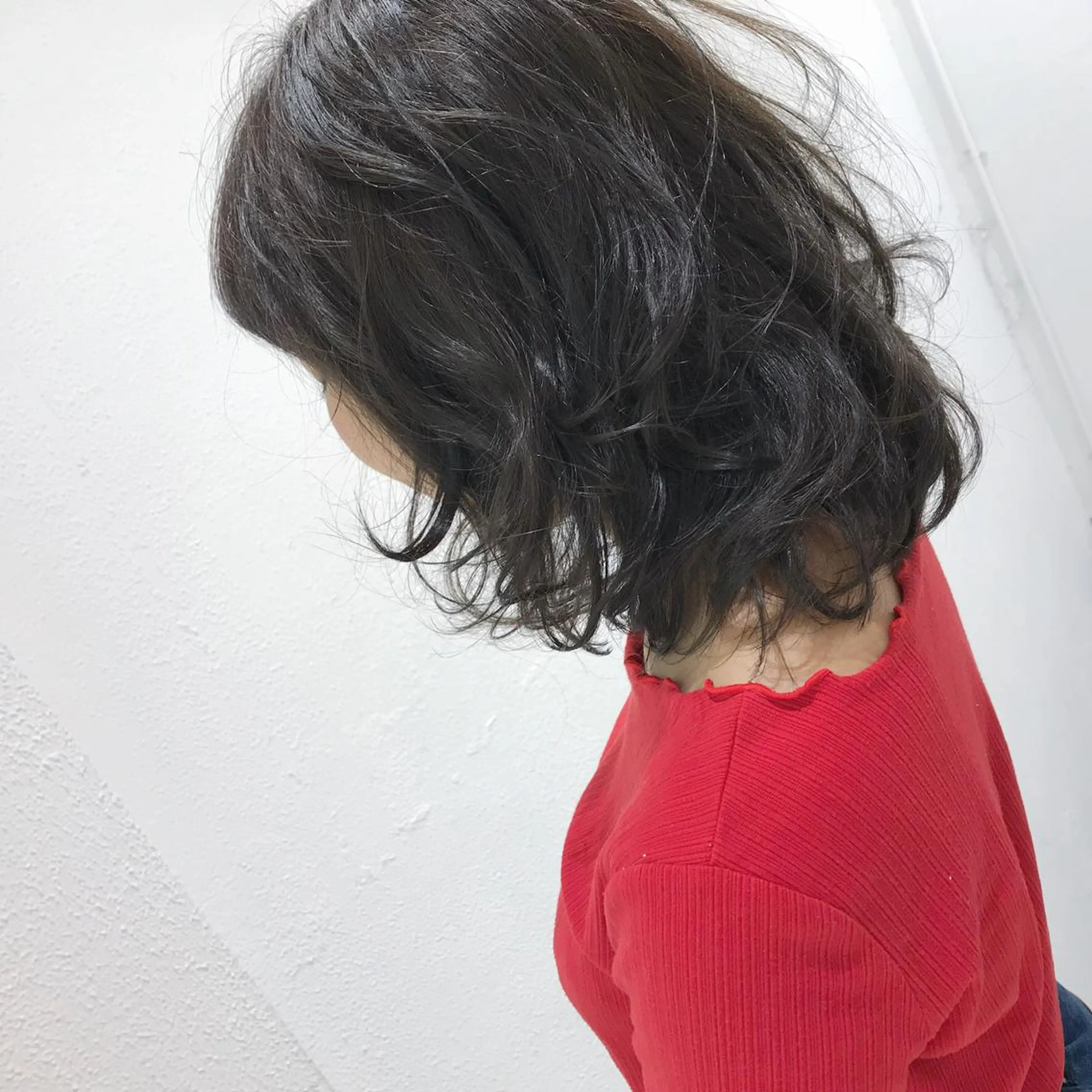 ミディアム カラー カット パーマ トリートメント 当日予約🆗✂︎ ウエモト タクのヘアスタイル