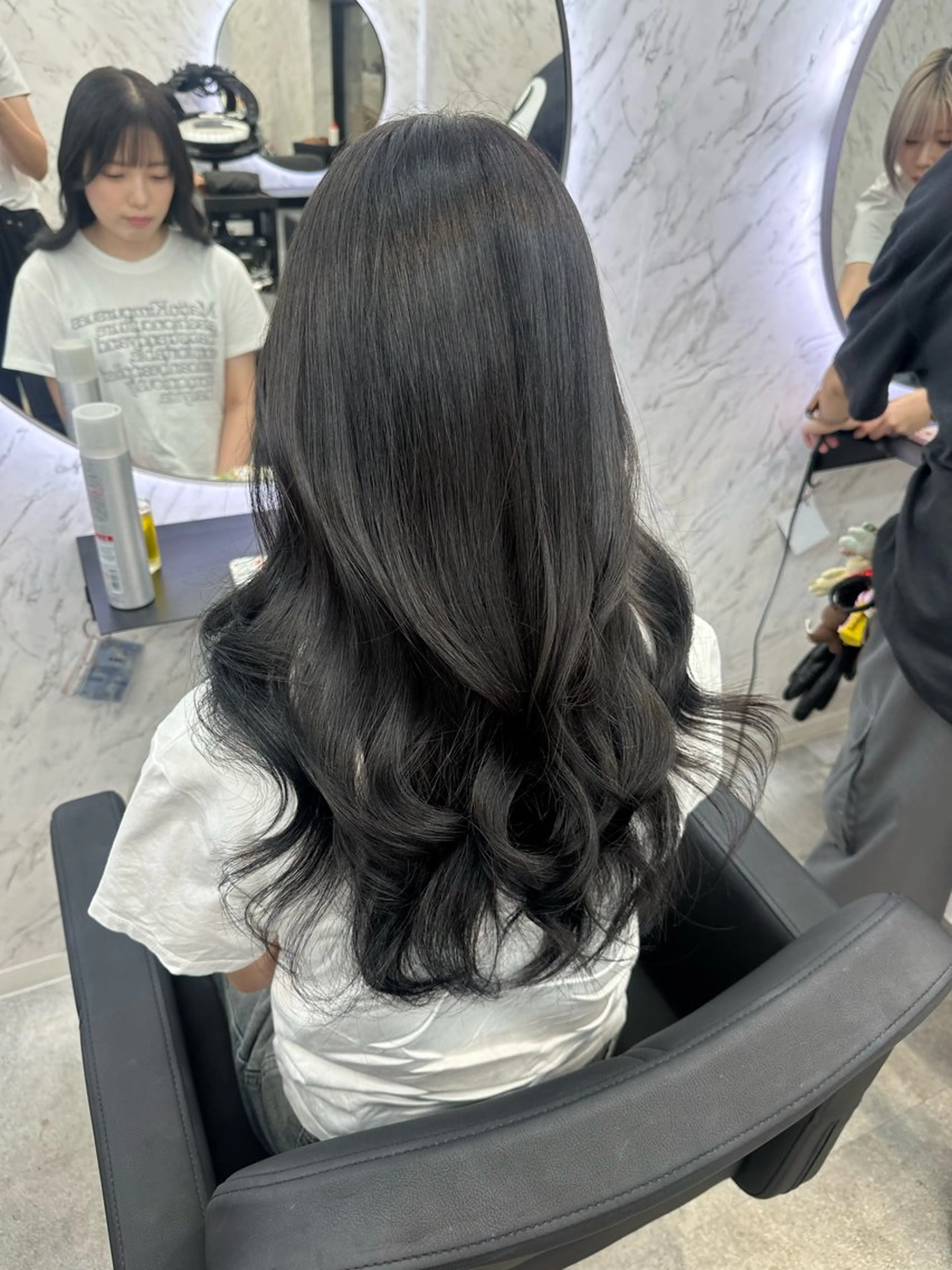 ロング カラー カット ヘアカラー トリートメント ヘアセット 遠藤沙也加 /レイヤーカットのヘアスタイル