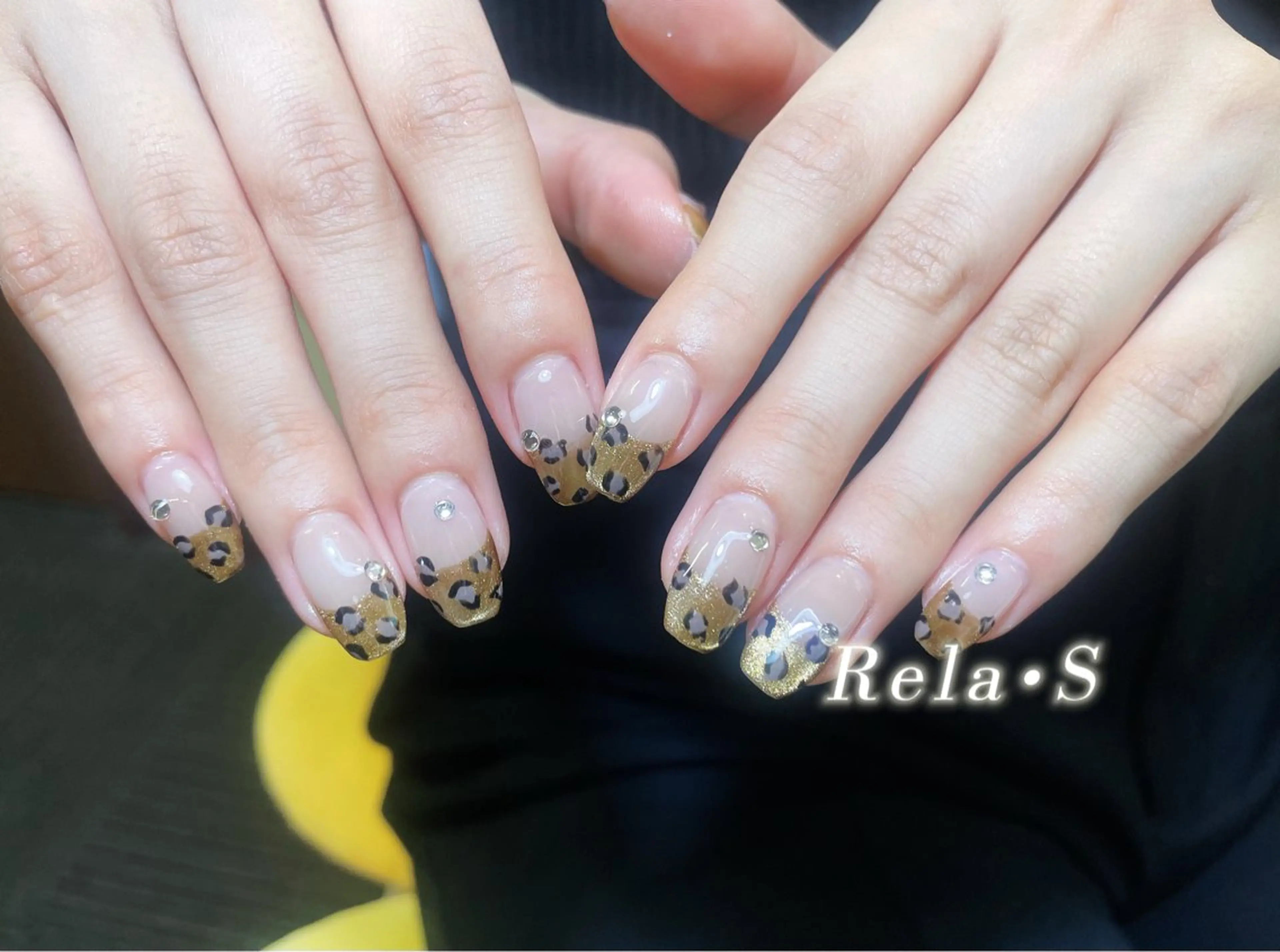 ネイル オーロラネイル 長さ出し フレンチネイル ジェルネイル ガラスフレンチ ハンドネイル Rela・S NAILのネイルデザイン