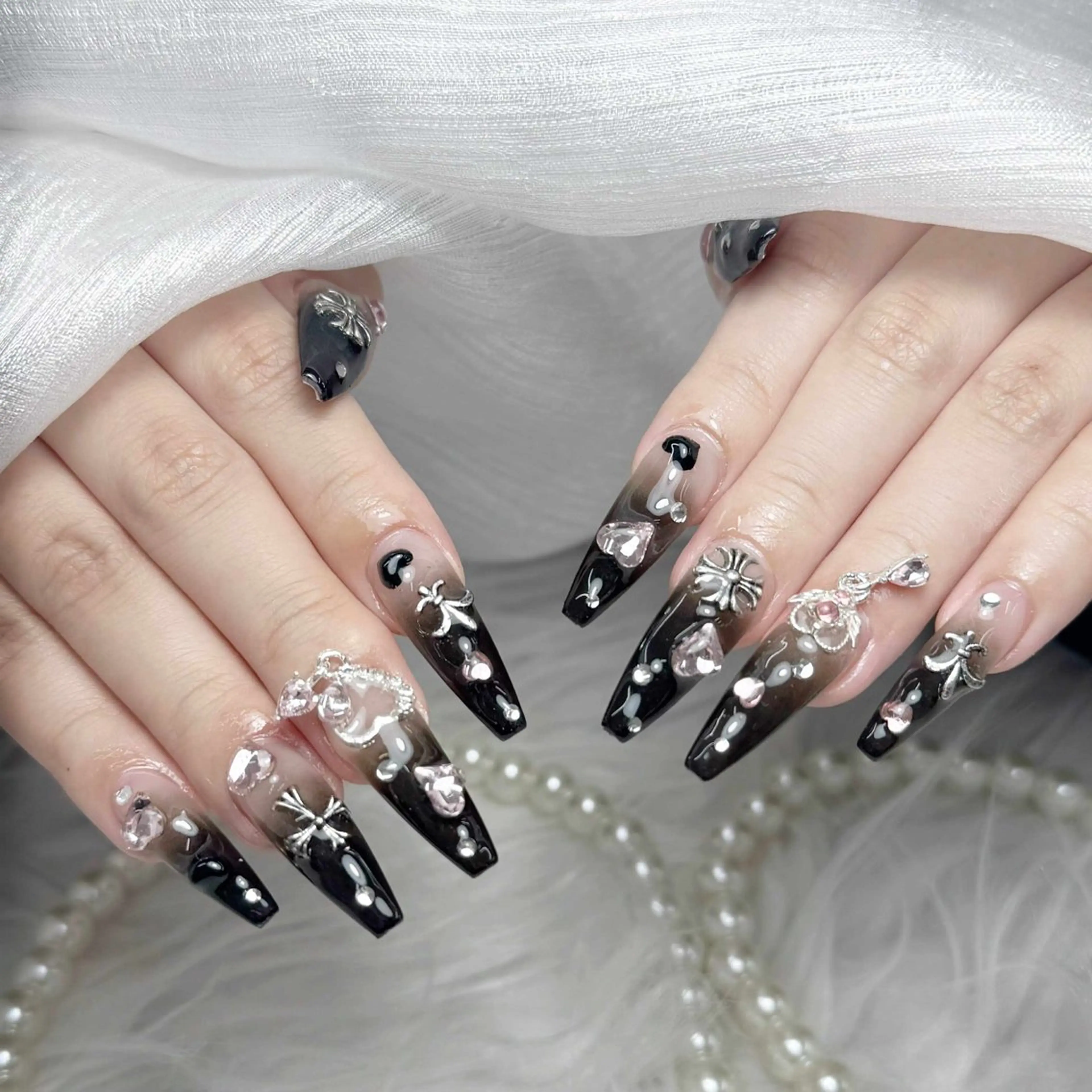 ネイル ハンドネイル ハンドケア Nova Nail Nambaのネイルデザイン