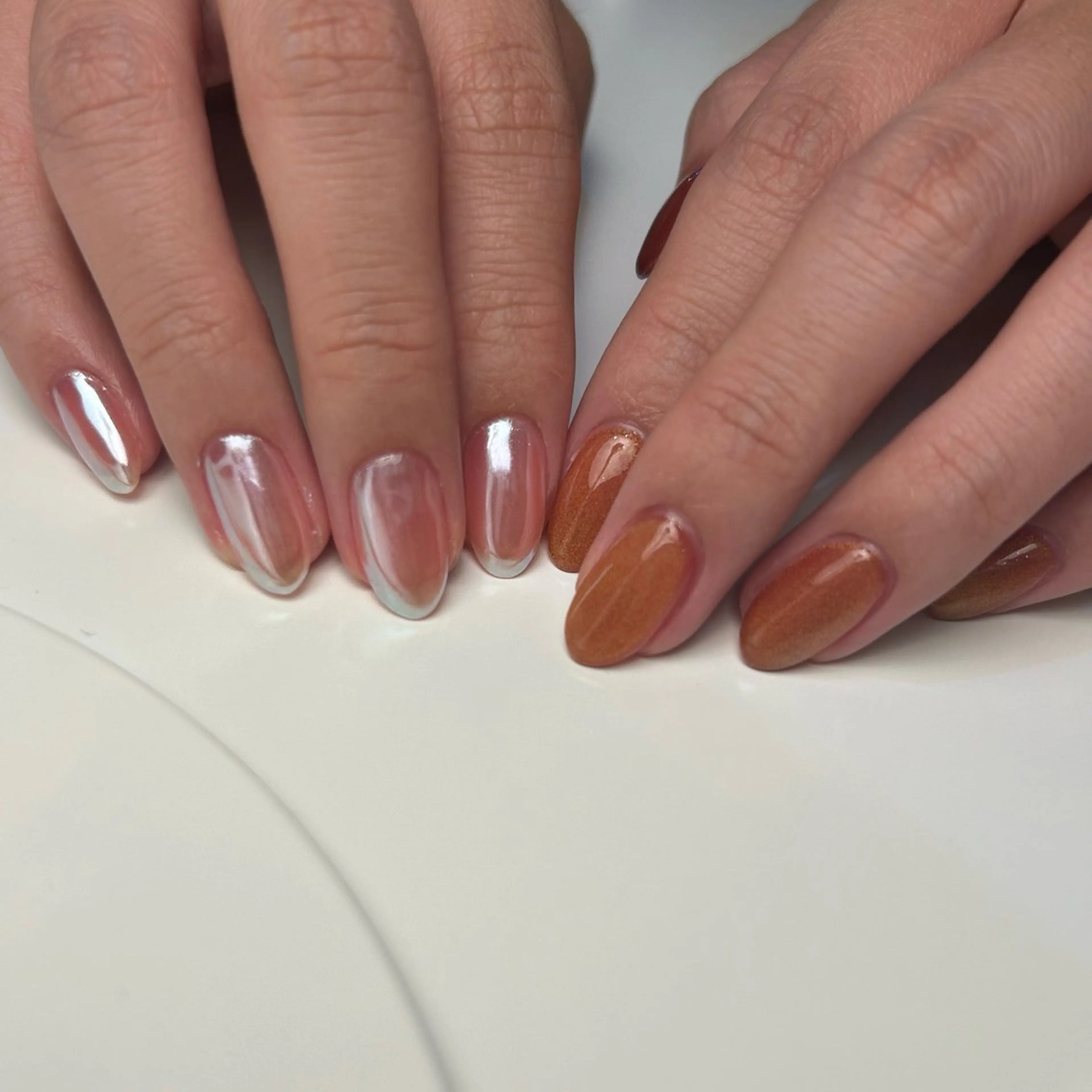 ネイル ミラーネイル ワンカラーネイル Yumi シンプルネイルのネイルデザイン