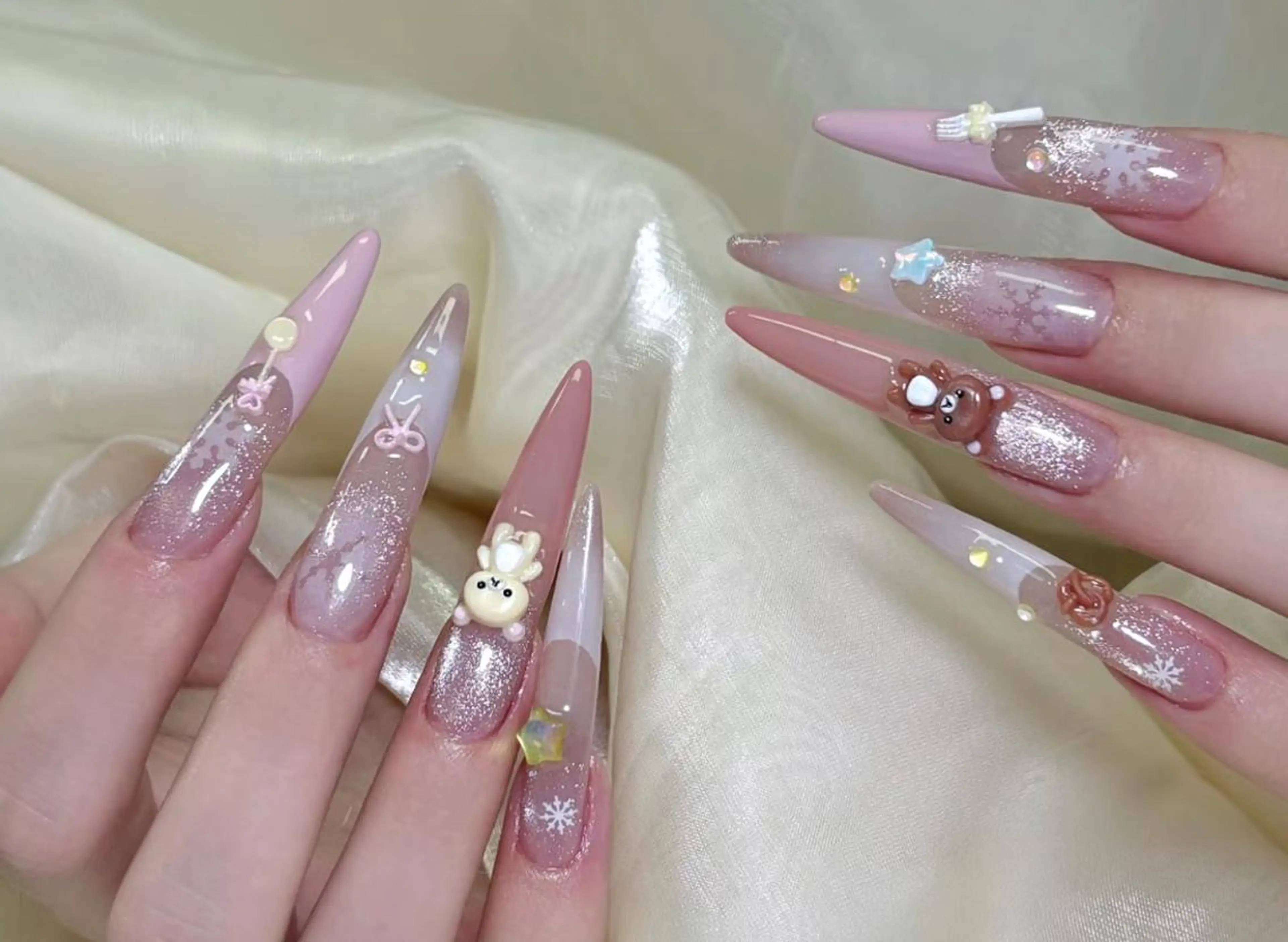 ネイル ハンドネイル 🎀 NaNa_nailのネイルデザイン