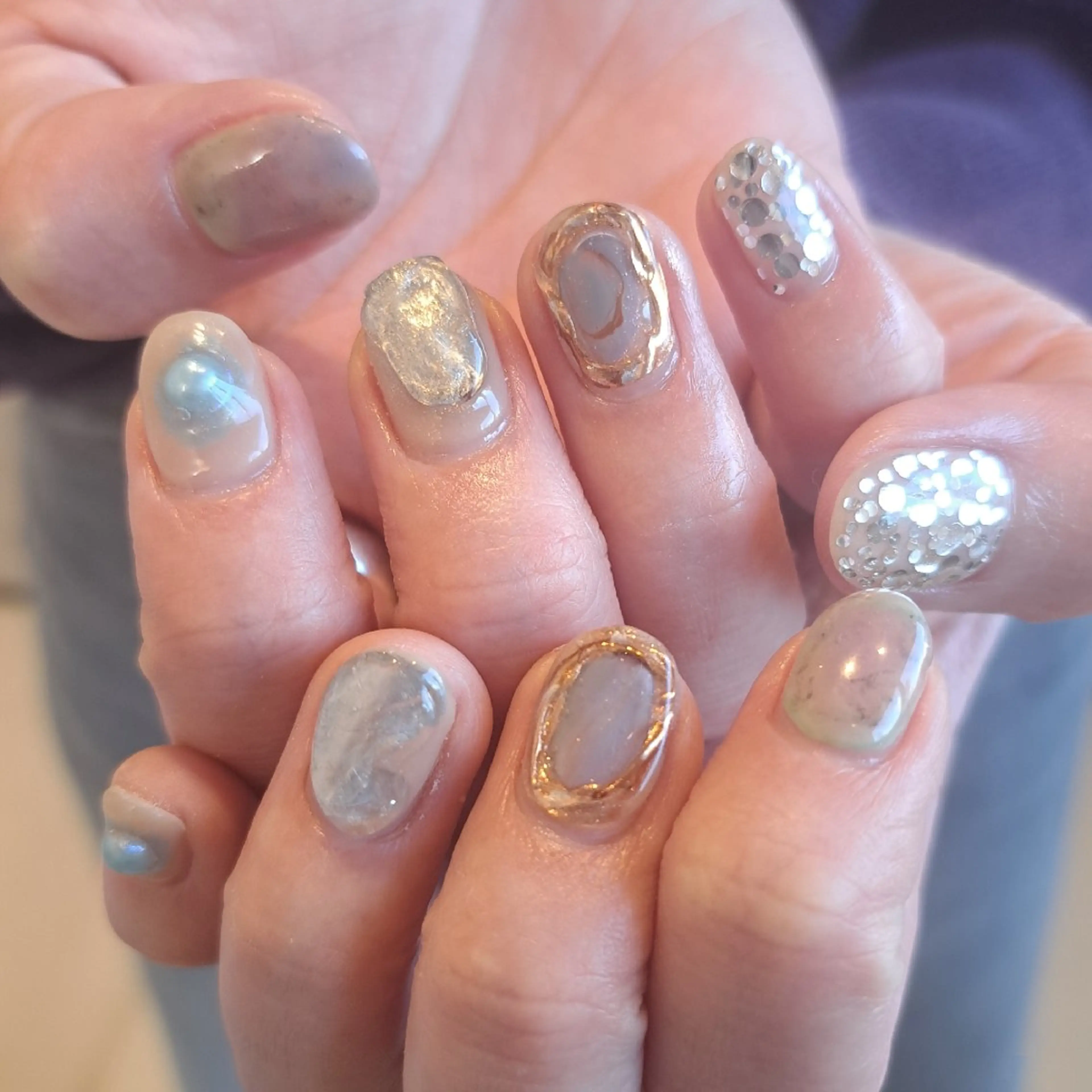 ネイル アートネイル ジェルネイル ミラーネイル 持ち込み ニュアンスネイル ハンドネイル Nail mood デザイン持ち込みokのネイルデザイン