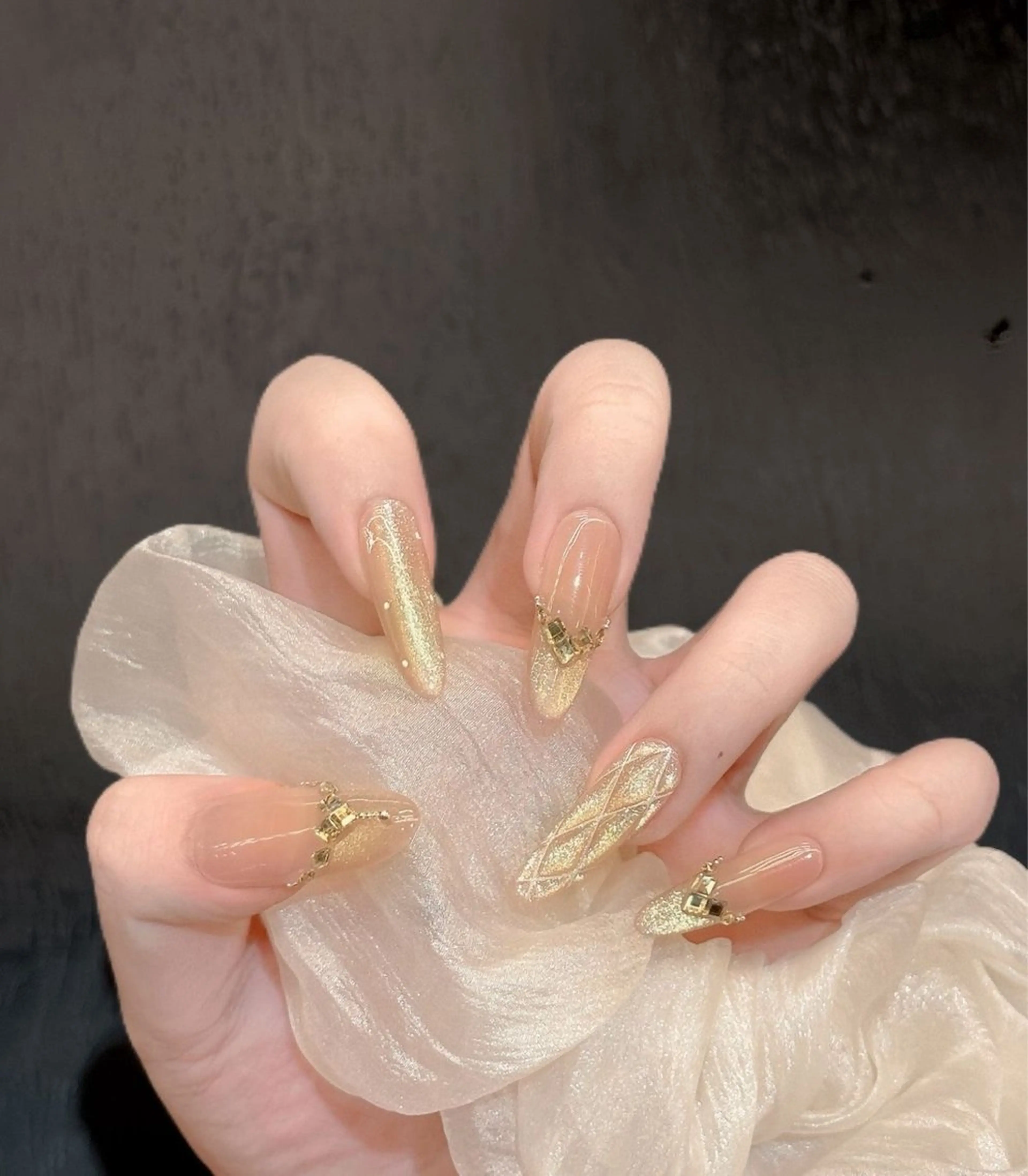 カラー グラデーションカラー ハンドネイル AIN Nailのネイルデザイン