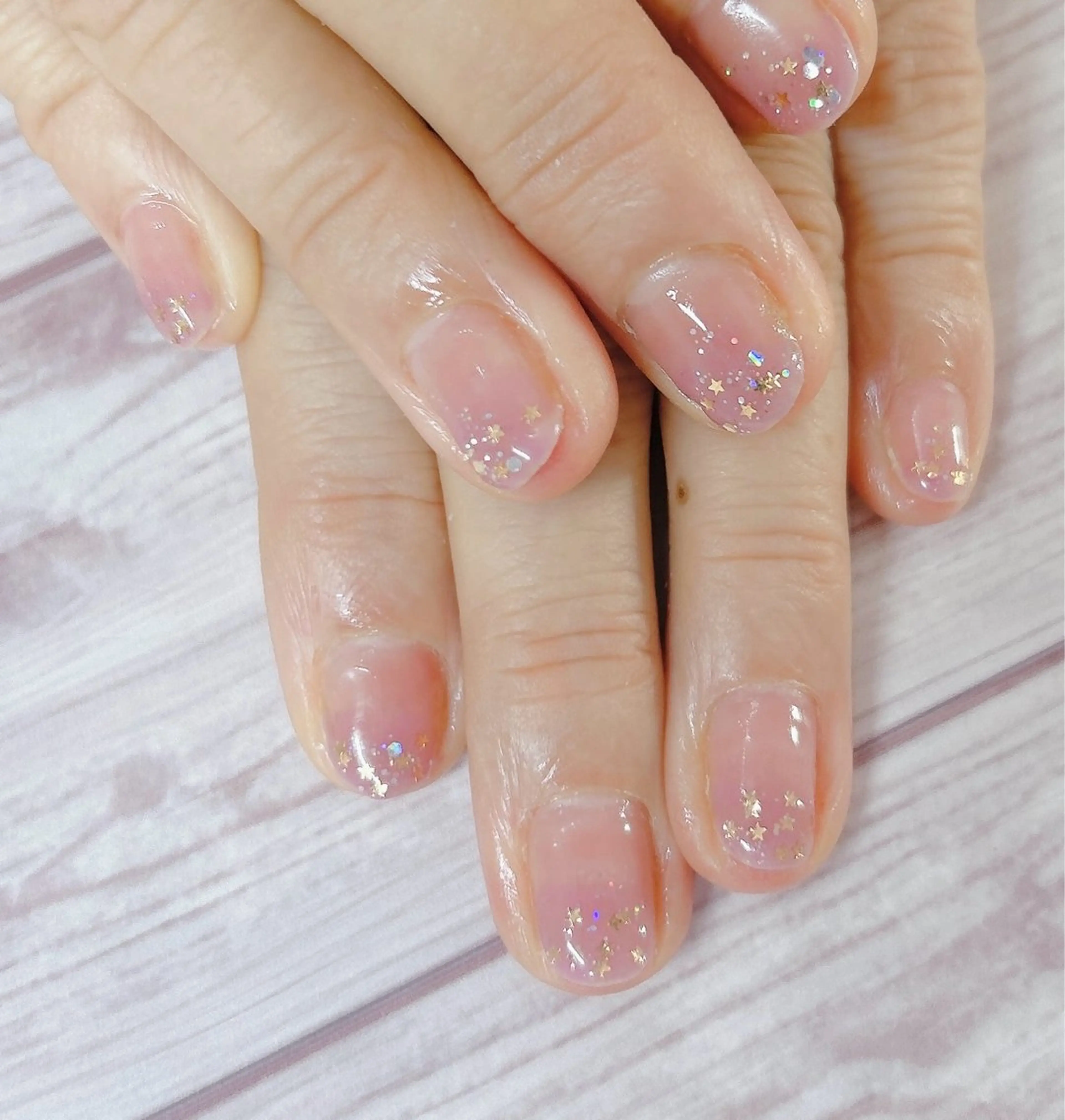 ネイル グラデーション ラメ(グリッター) MYu Beauty Salon YURIのネイルデザイン