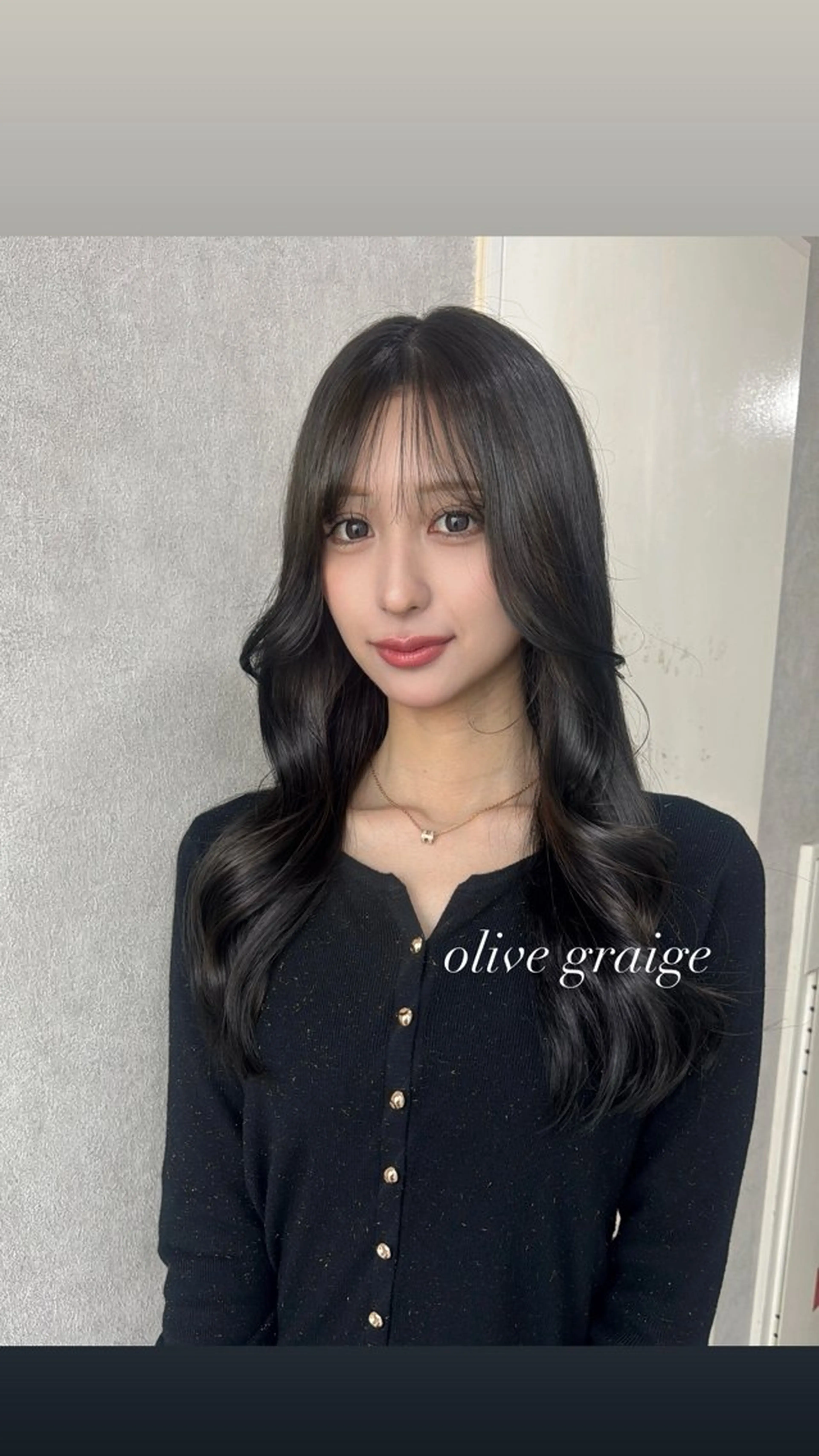 ロング カラー アッシュ アッシュブラウン ベージュカラー 黒髪 ブリーチ カット ヘアカラー トリートメント 赤み無し柔らかカラー 【梅田】madokaのヘアスタイル