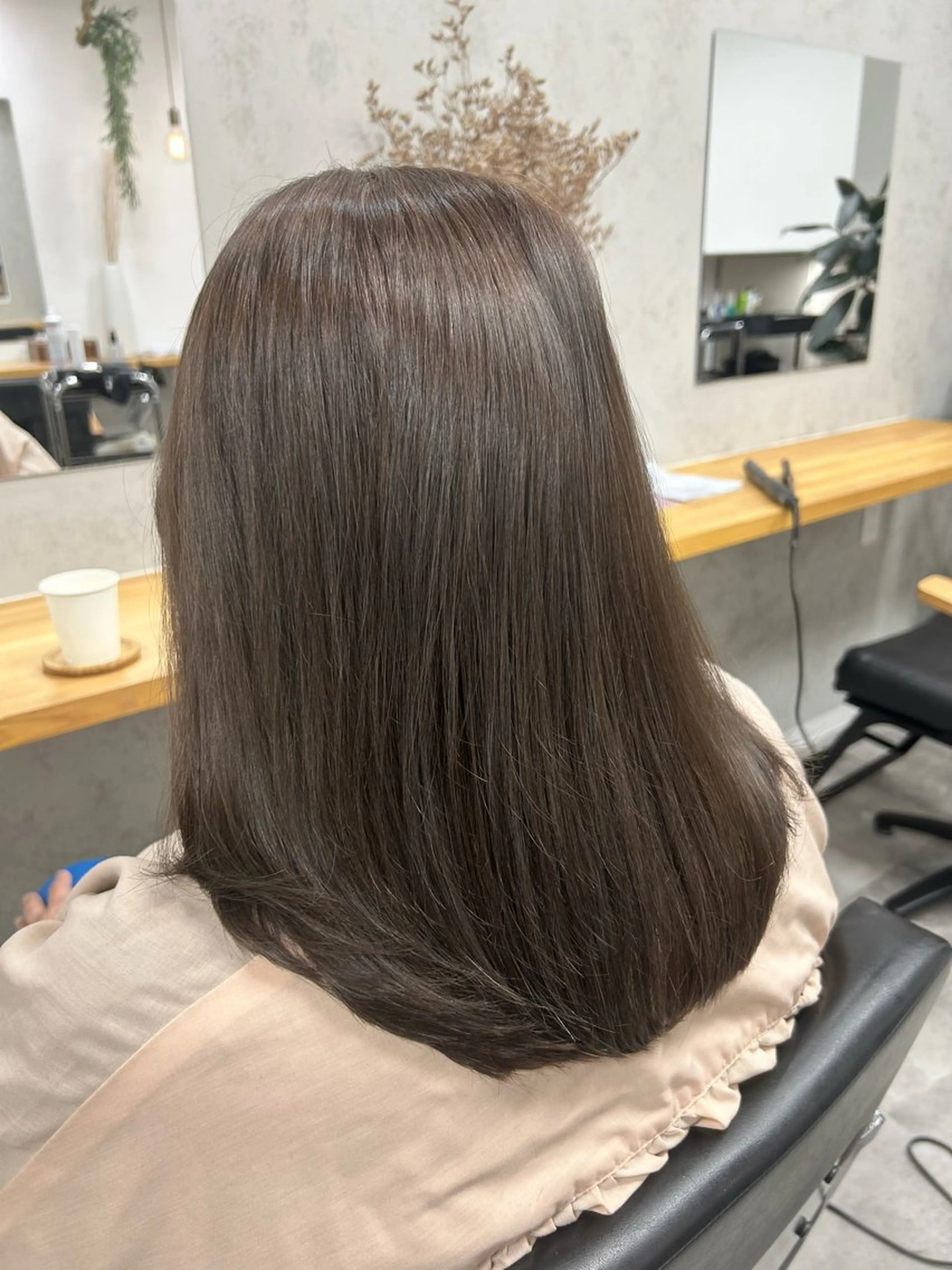 ミディアム カラー コバヤシ リョウのヘアスタイル