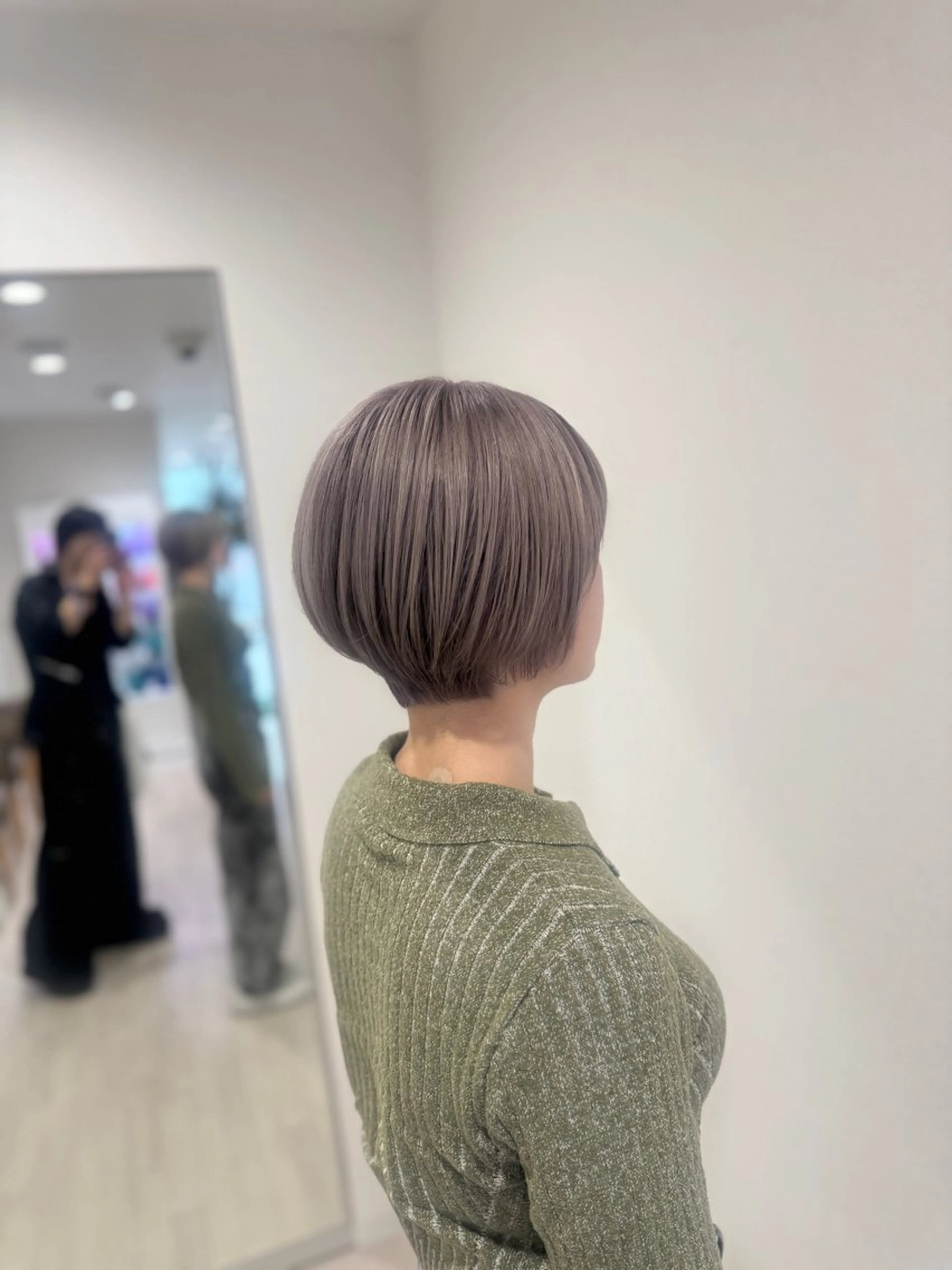 ショート カラー ヘアカラー 雅/ダブルカラー/ 白髪ぼかしハイライトのヘアスタイル