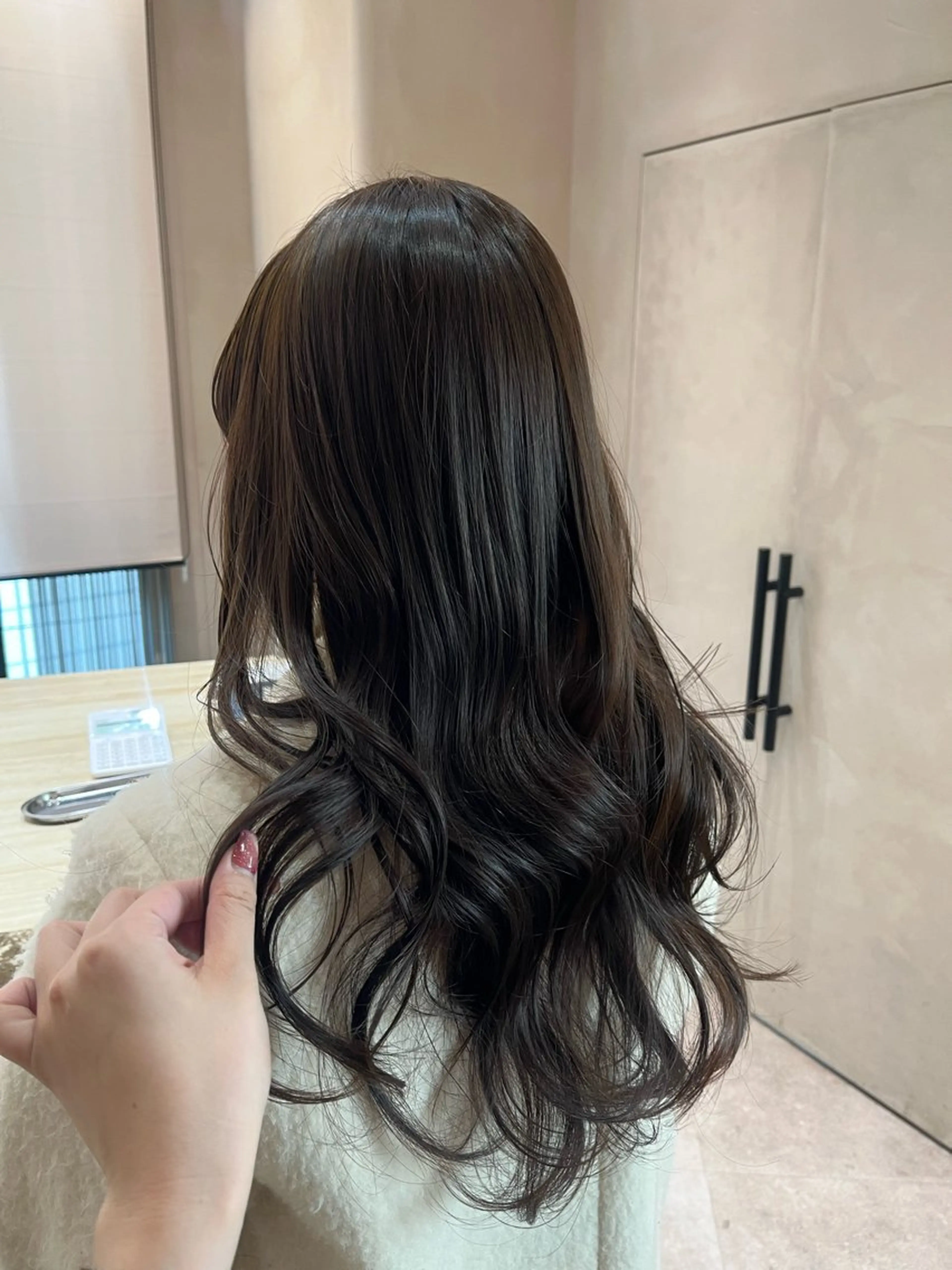 セミロング カラー ヘアカラー 顔周りカット/ 透明感カラー/ユナのヘアスタイル