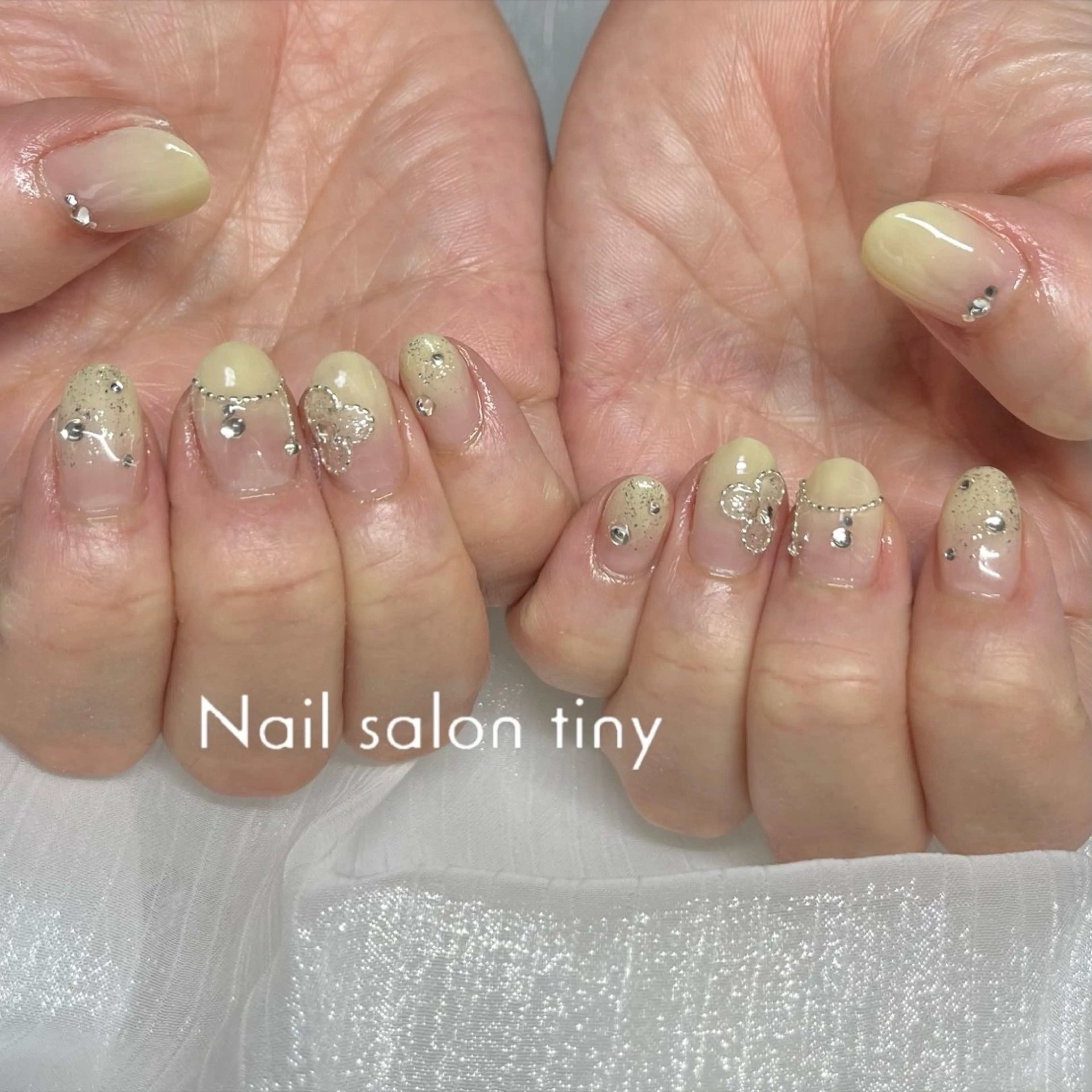 ネイル Nail salon tiny🩵のネイルデザイン