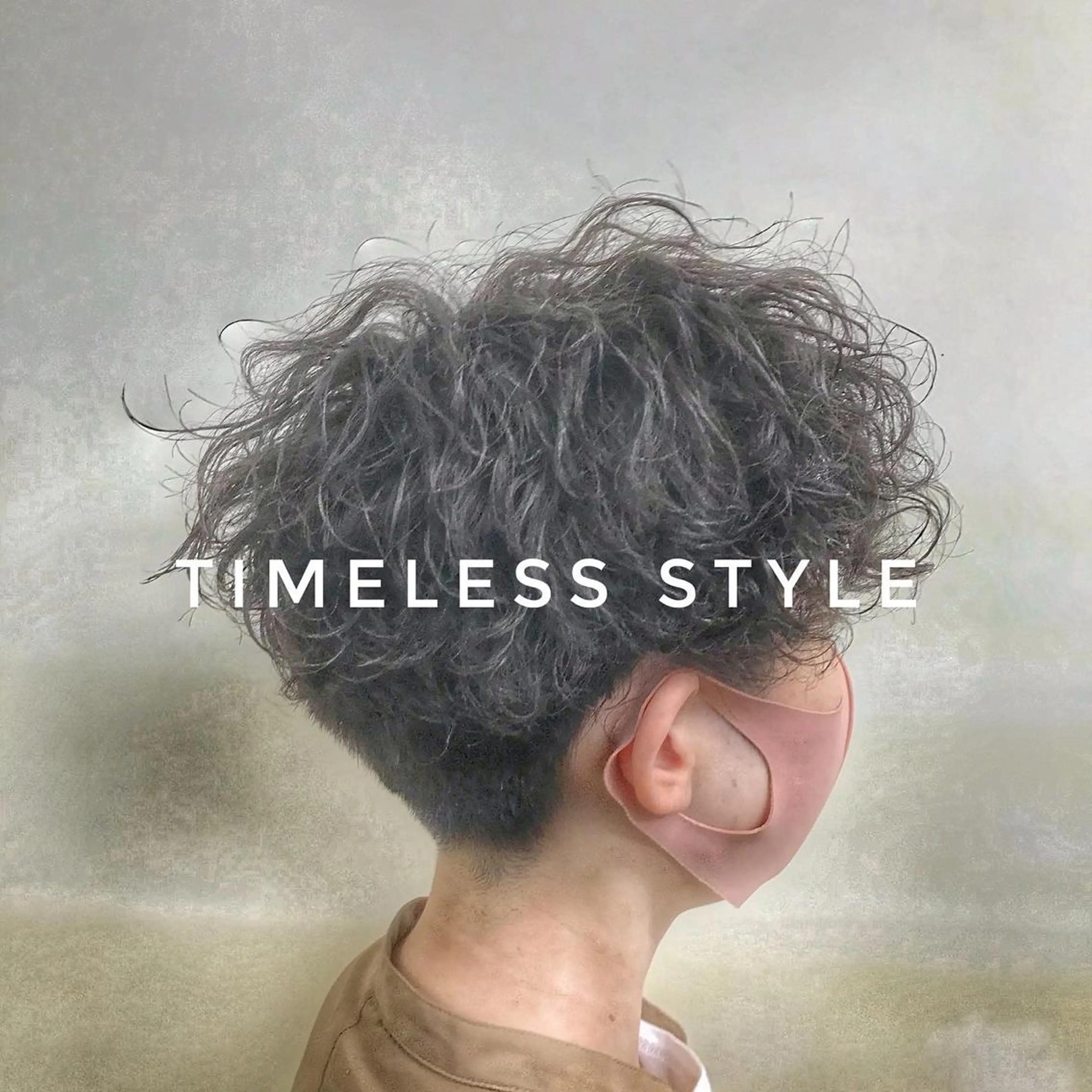 ショート パーマ メンズ マッシュ メンズパーマ くせ毛 ショートヘア Back  bone barberのヘアスタイル