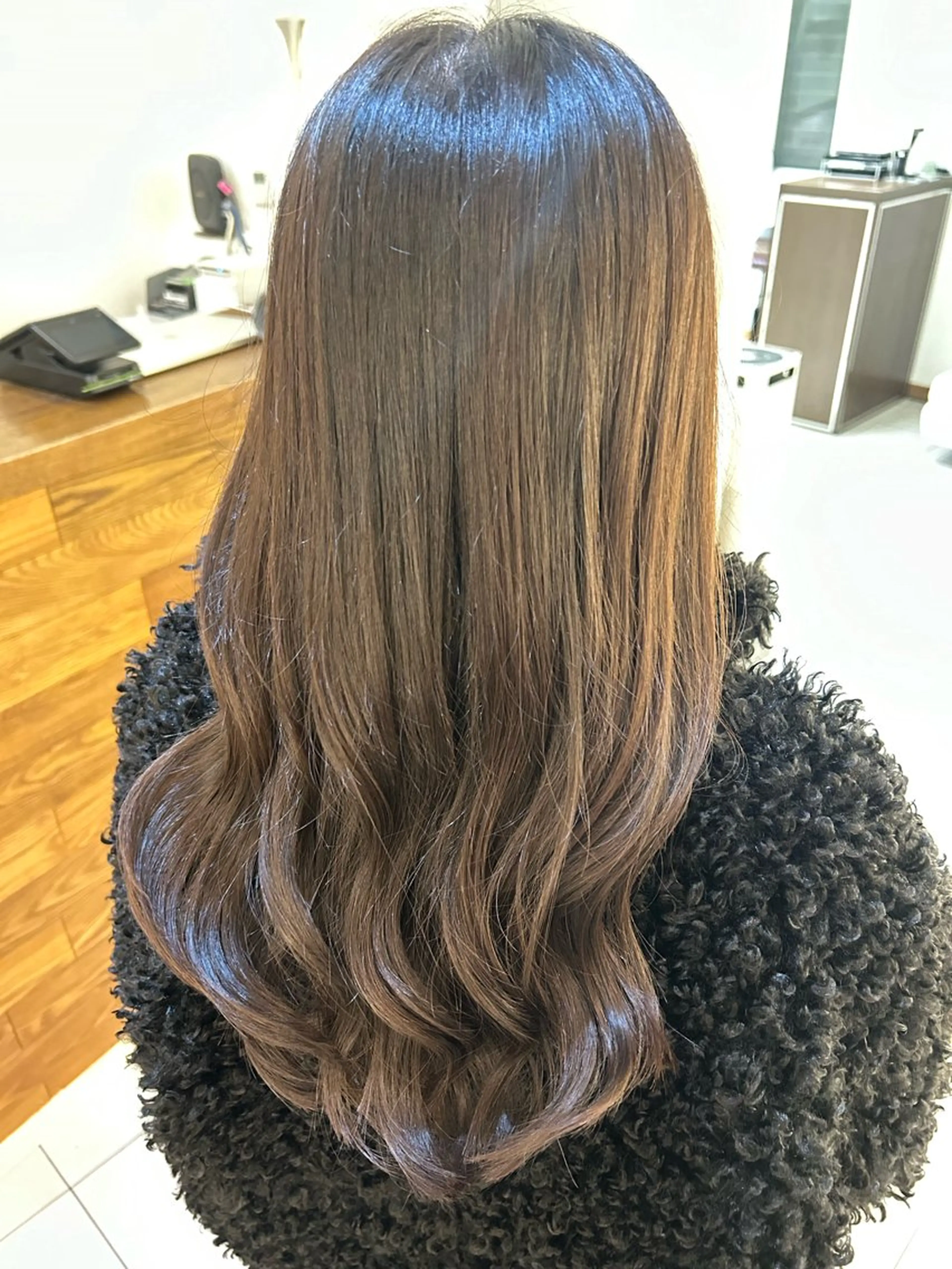 ロング カラー アッシュ アッシュグレー アッシュグレージュ グレージュ fiorista 🫧Miu  otaのヘアスタイル