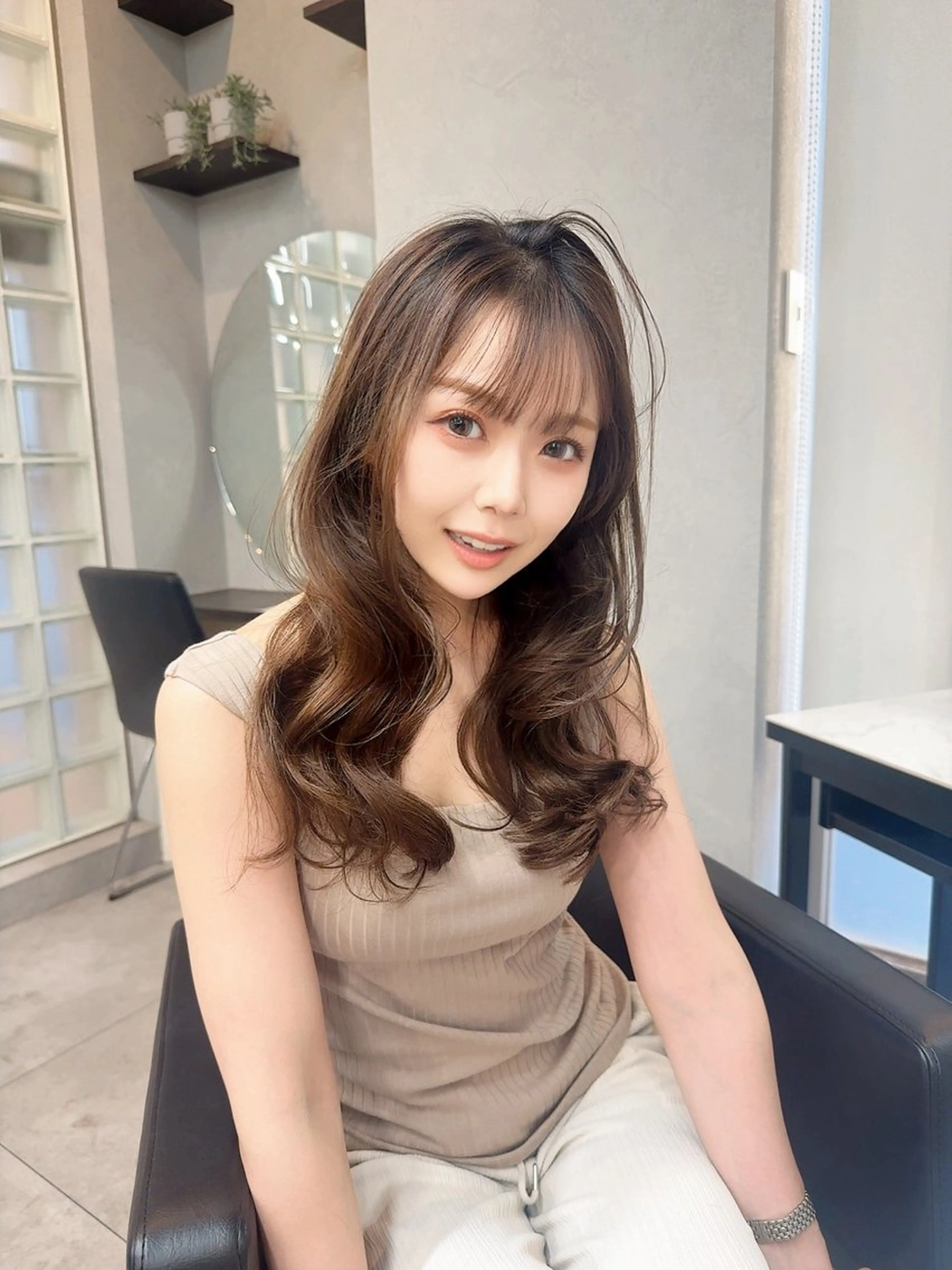 ロング 顔周りカット ヘアセット moe🎀 透明感カラーのヘアスタイル