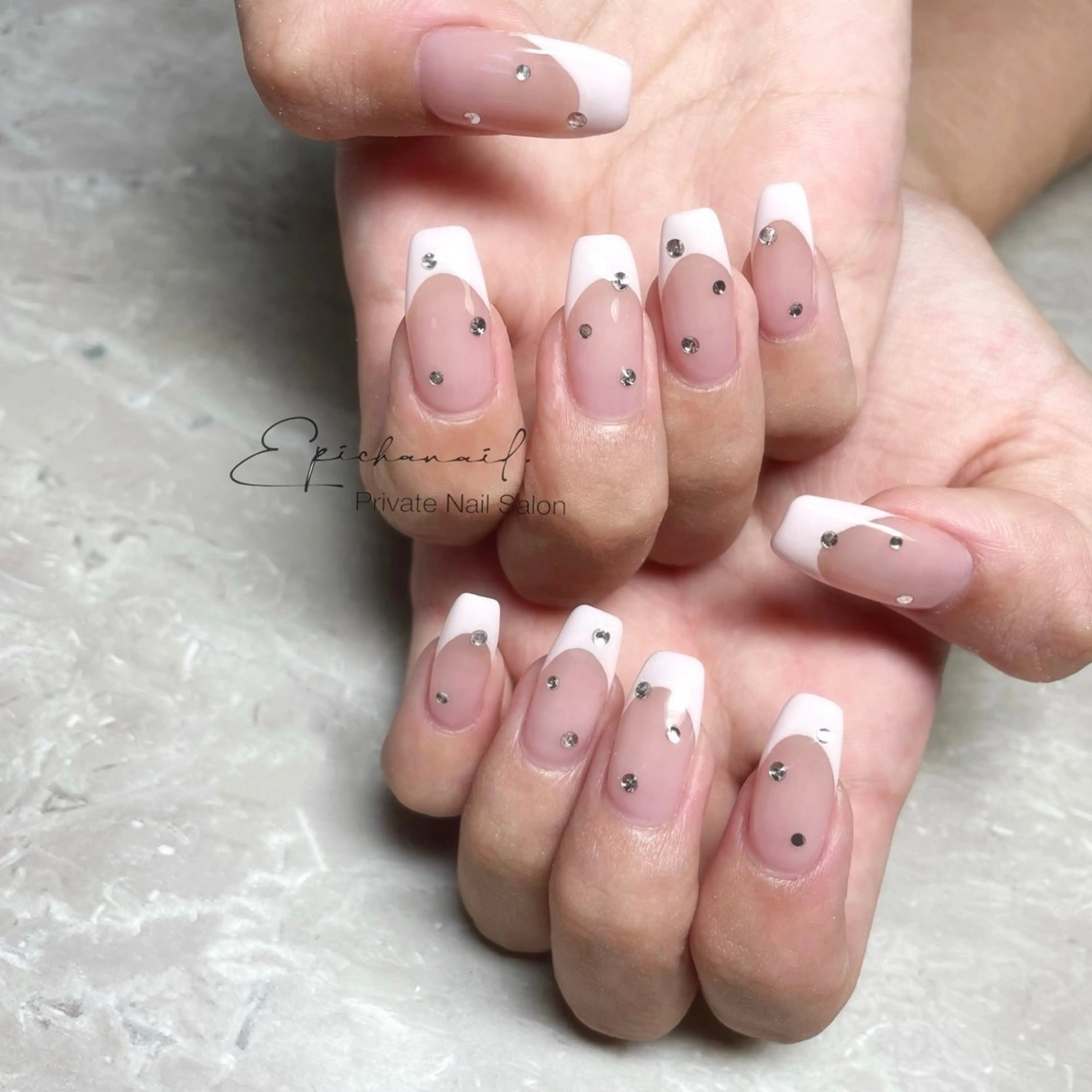 ネイル フレンチネイル ワンホンネイル EPICHA NAILのネイルデザイン