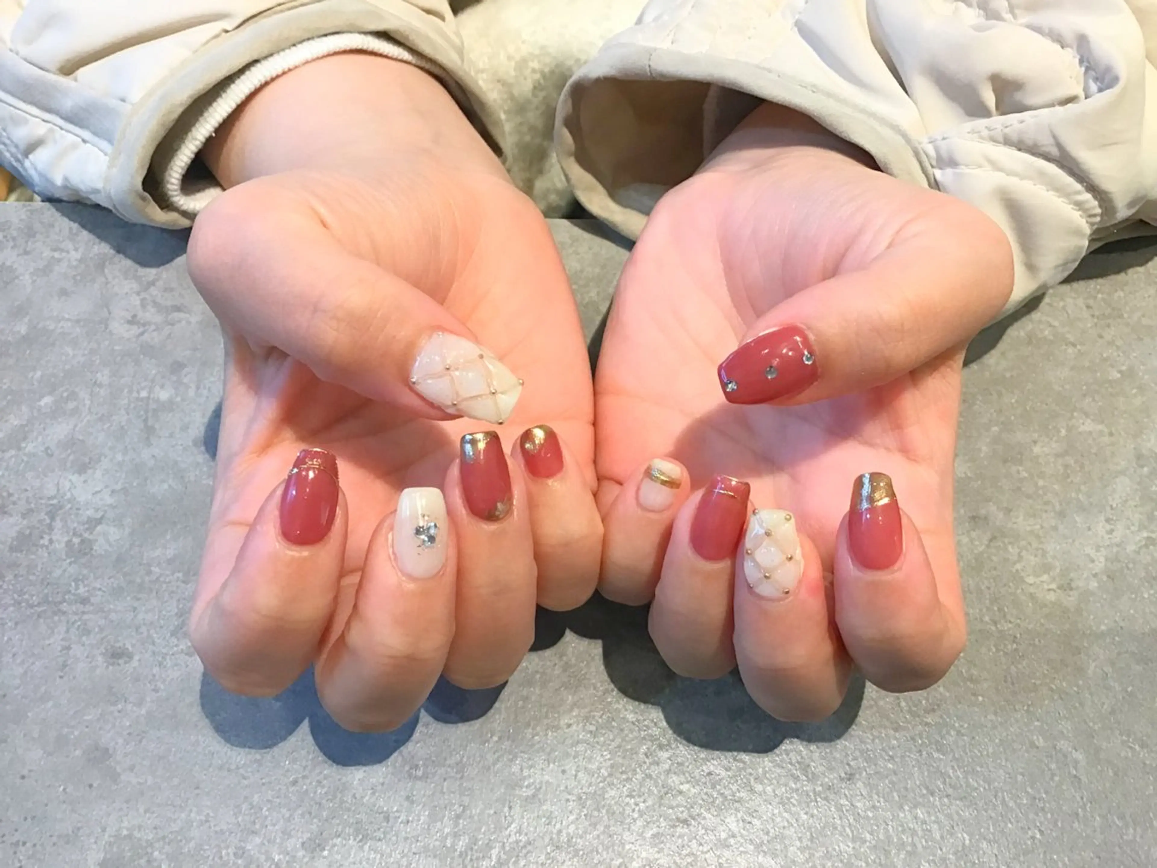 ネイル Nest 岩崎のネイルデザイン