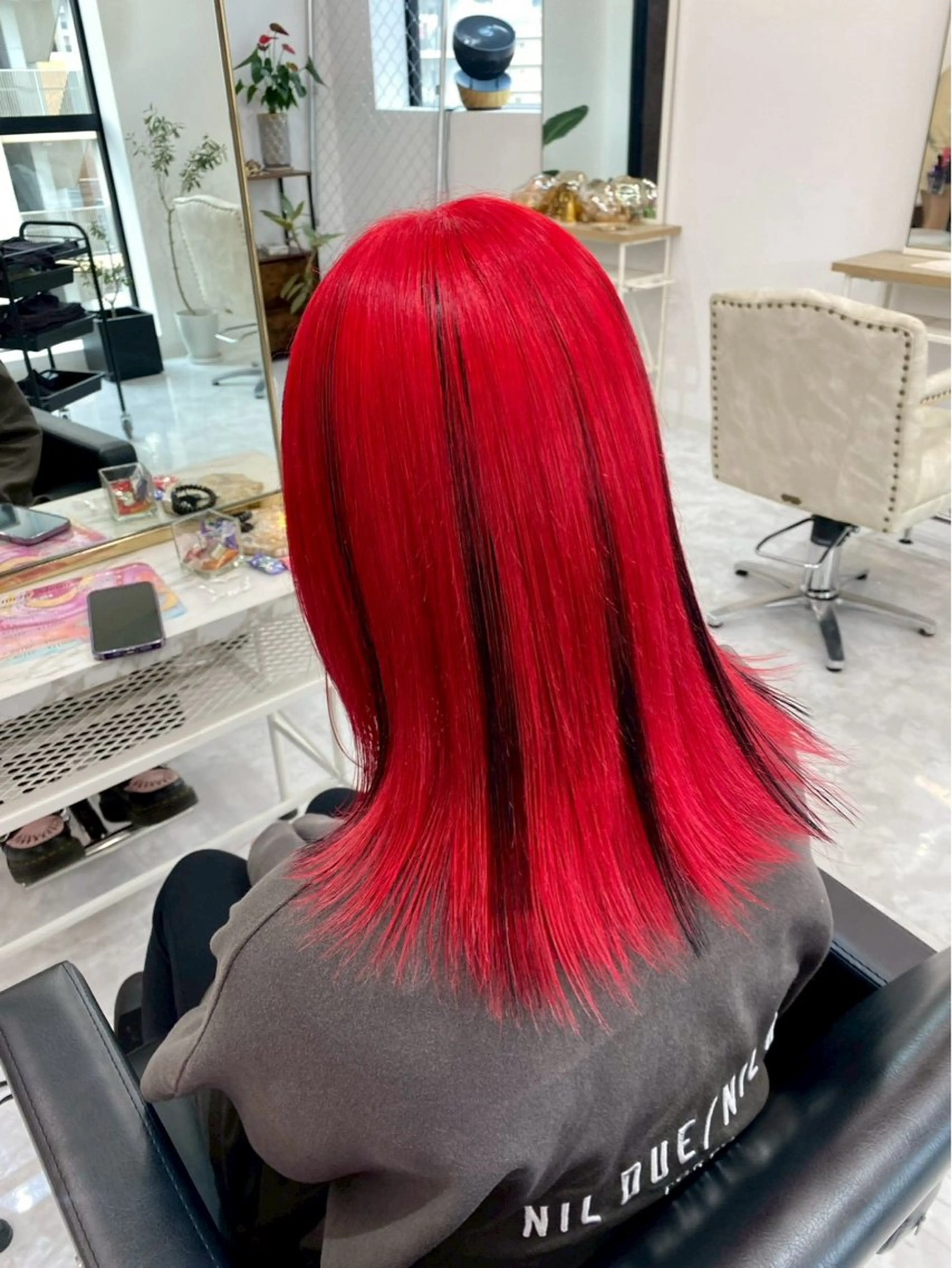 カラー フジマ ハルナのヘアスタイル