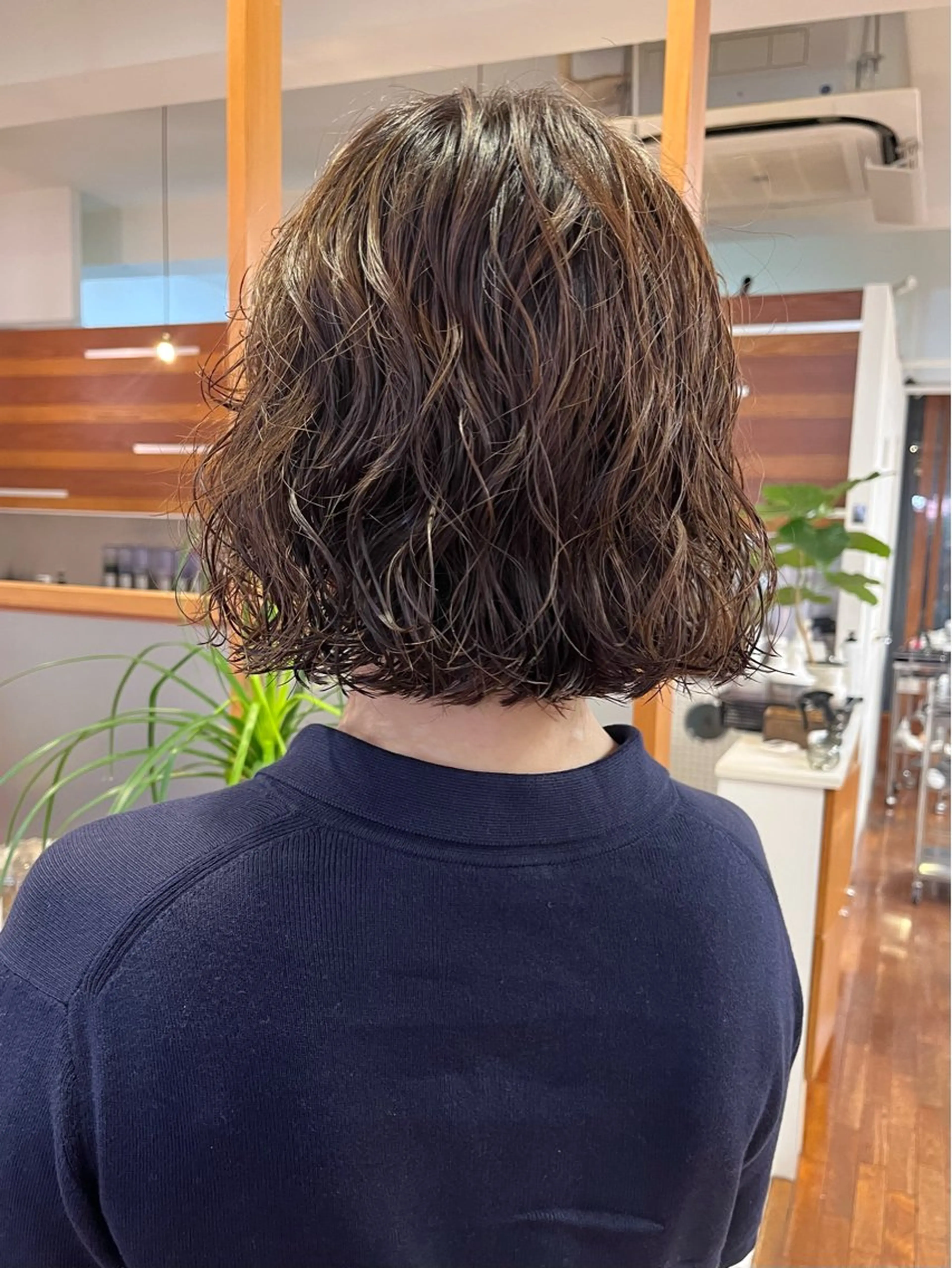 ショート パーマ ボブ くせ毛 カット パーマ 若林 良のヘアスタイル