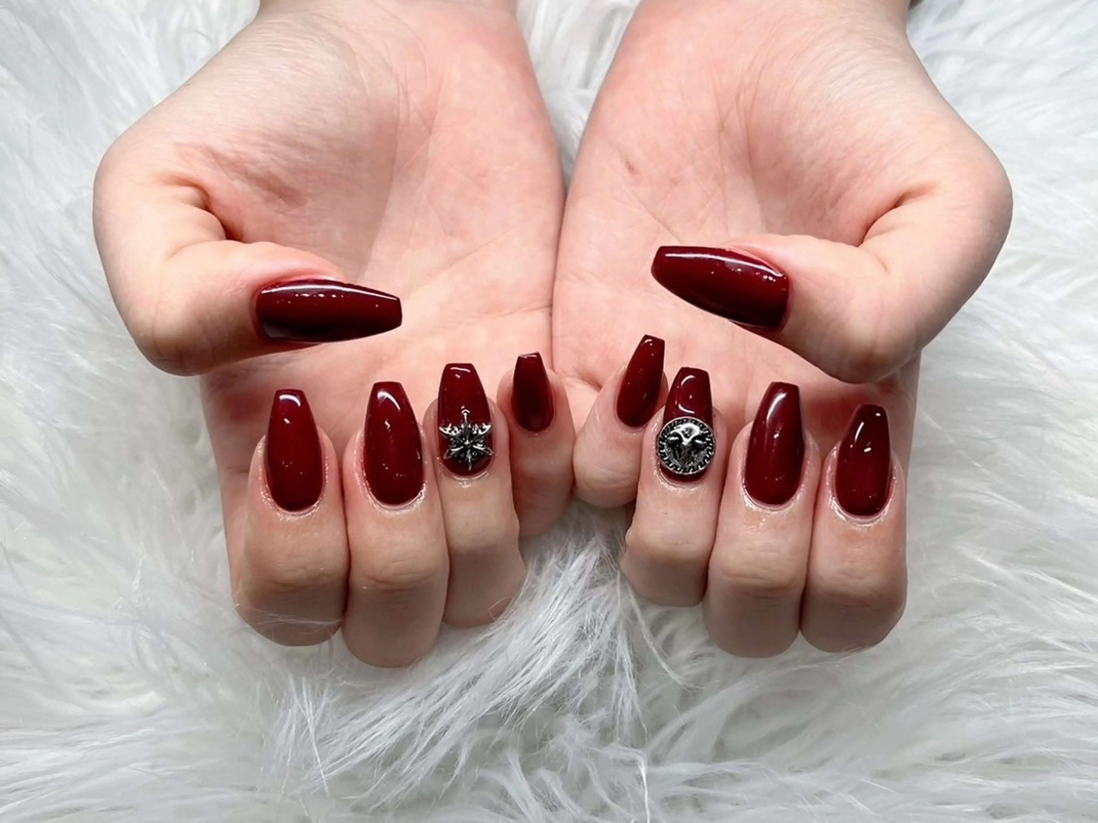 ネイル オーロラネイル フレンチネイル ガラスフレンチ ロングネイル マグネットネイル ハンドネイル XIMINANAIL SALON堀江店のネイルデザイン