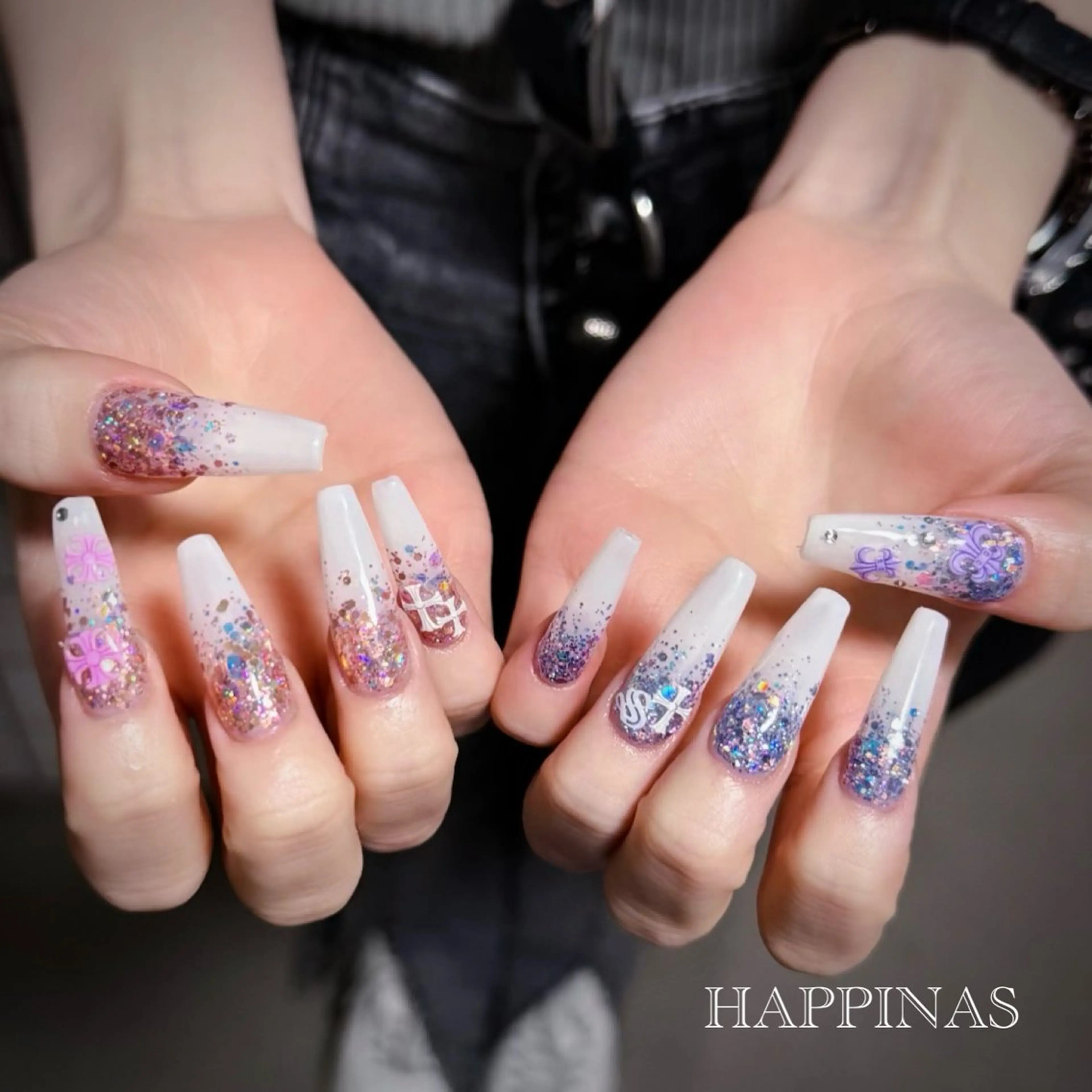 ネイル グラデーション キラキラネイル ピンク パープル スカルプネイル ハンドネイル HAPPINAS ののかのネイルデザイン