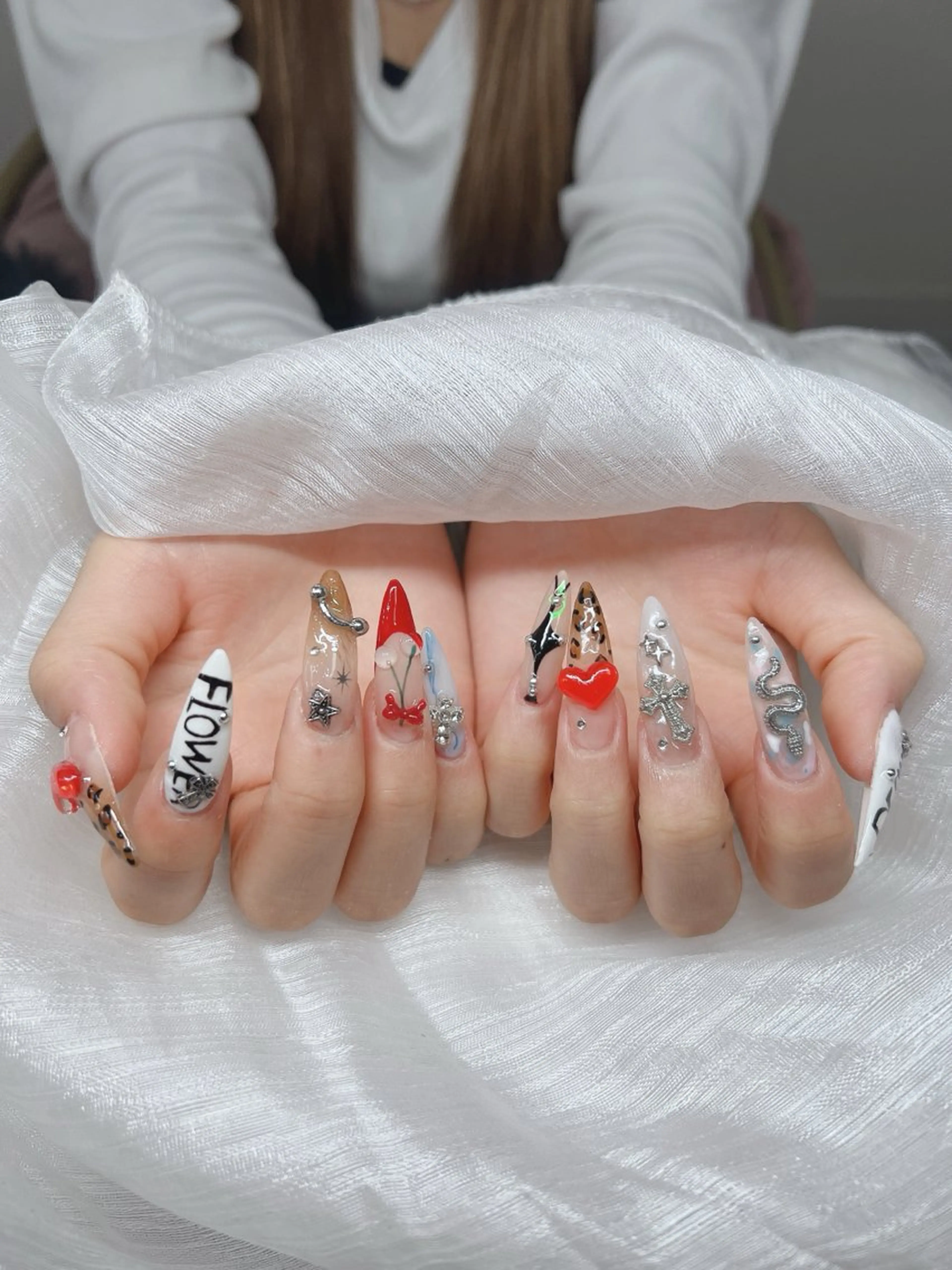 ネイル ハンドネイル Lee Nails チップ長さだし専門店のネイルデザイン