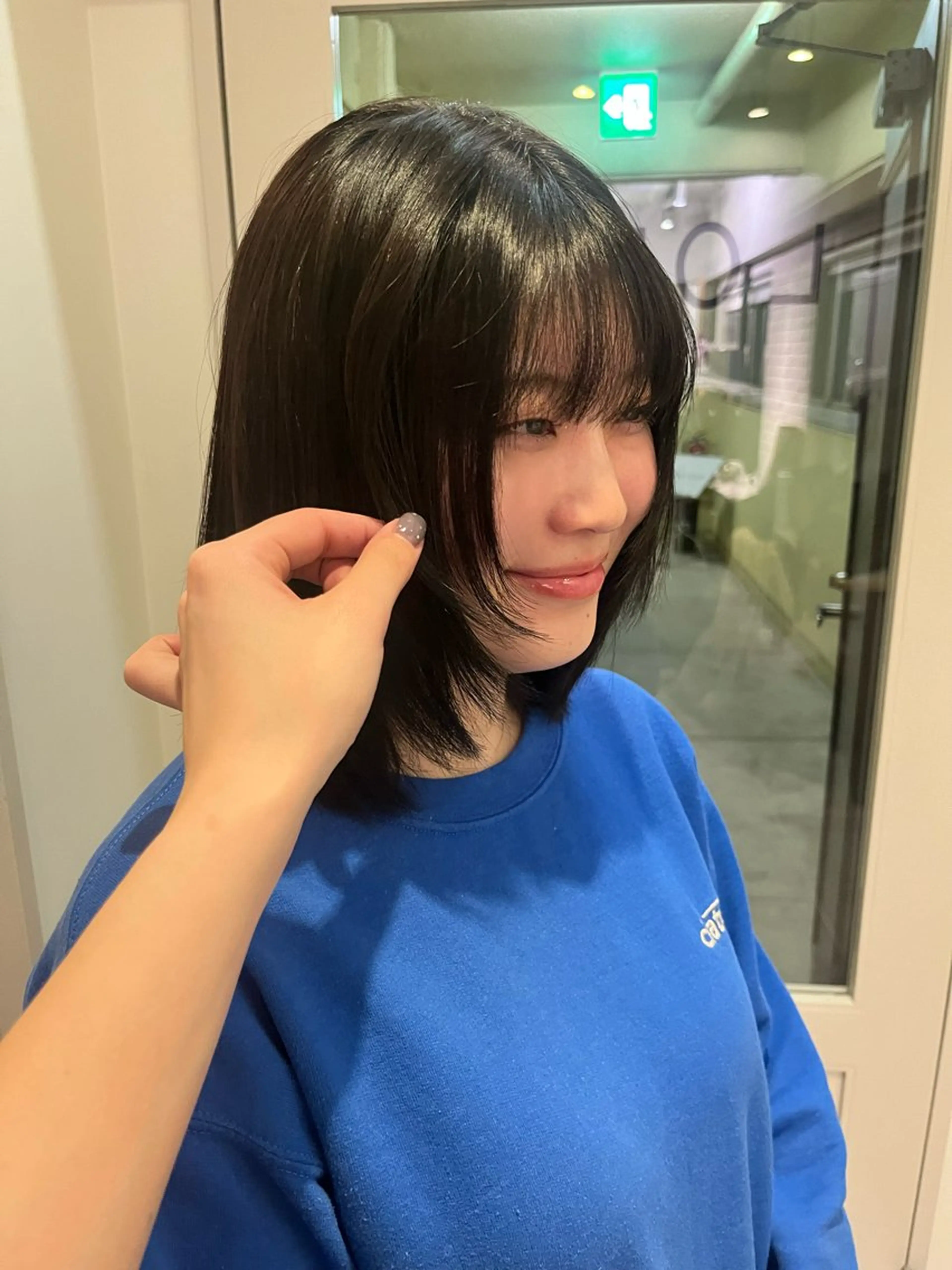 ミディアム カラー ブラウンカラー ナチュラルブラウン 顔周りカット レイヤーカット ヘアカラー トリートメント くすみカラー/海外 レイヤー/ ローレンのヘアスタイル