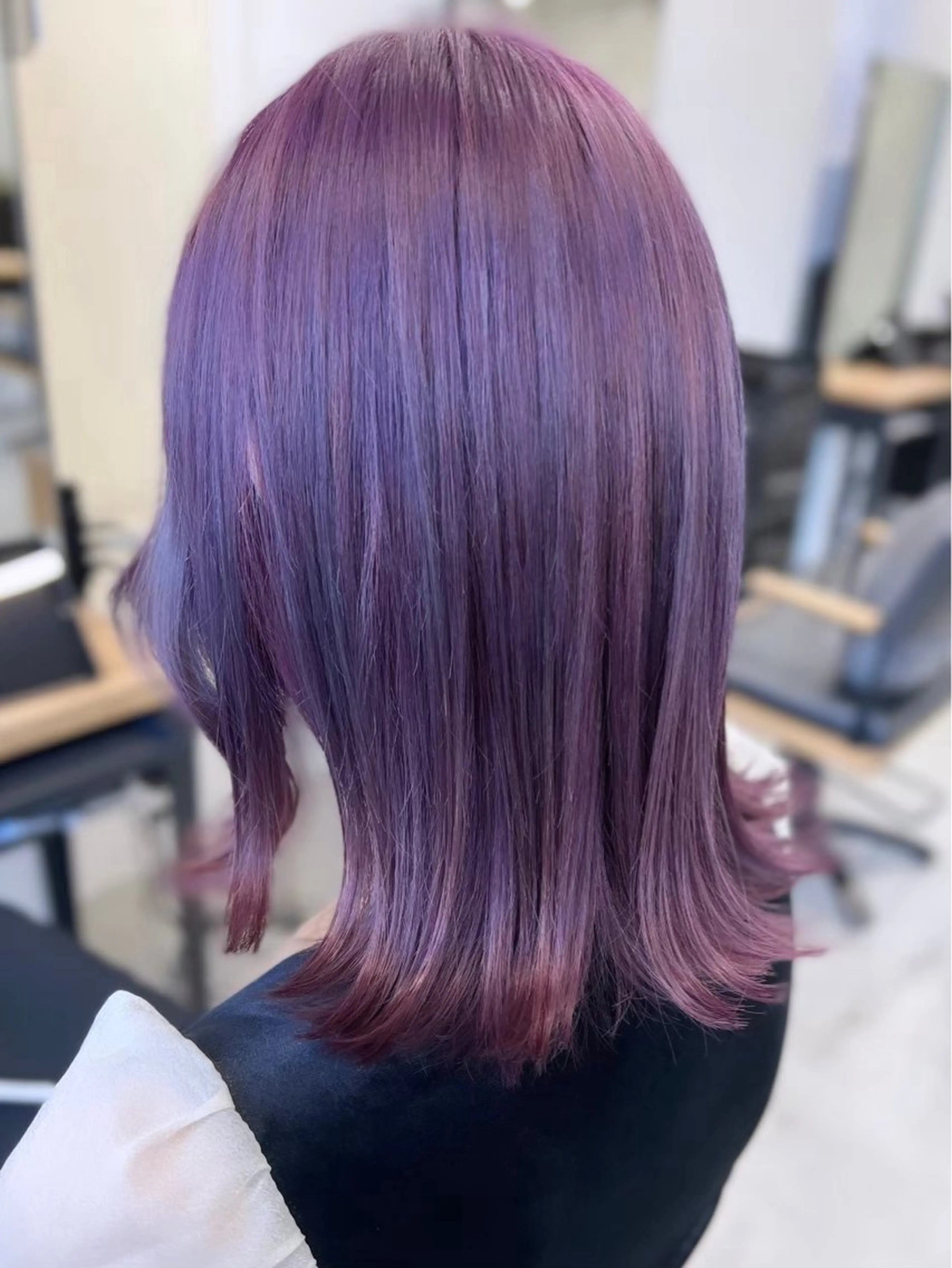 ミディアム パープルカラー ヘアカラー 坂齋大地/レイヤー/ ミルクティーのヘアスタイル