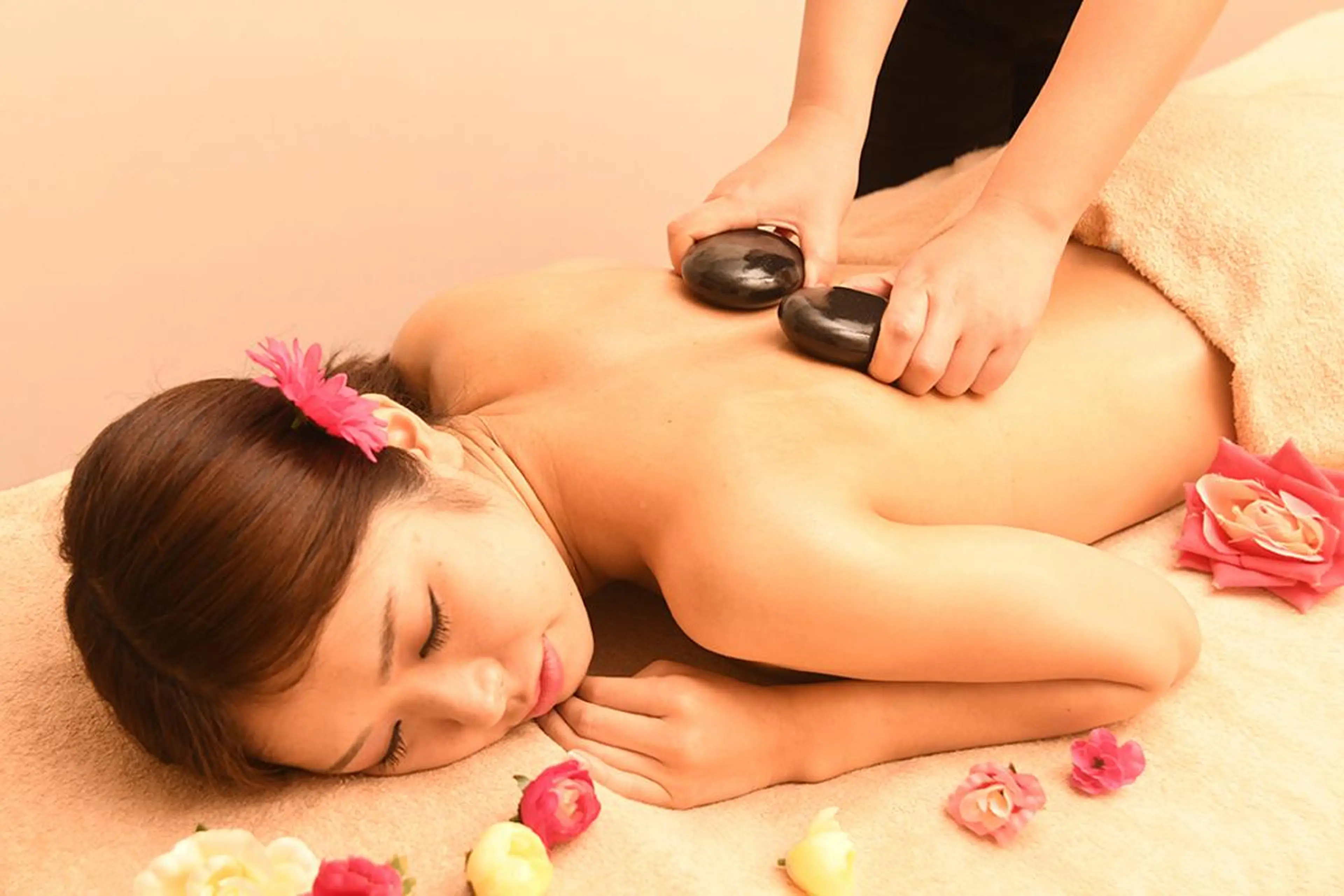 千の手 【リラク&エステ ハイパーナイフ痩身】所属・千の手 銀座店のエステ・リラクイメージ