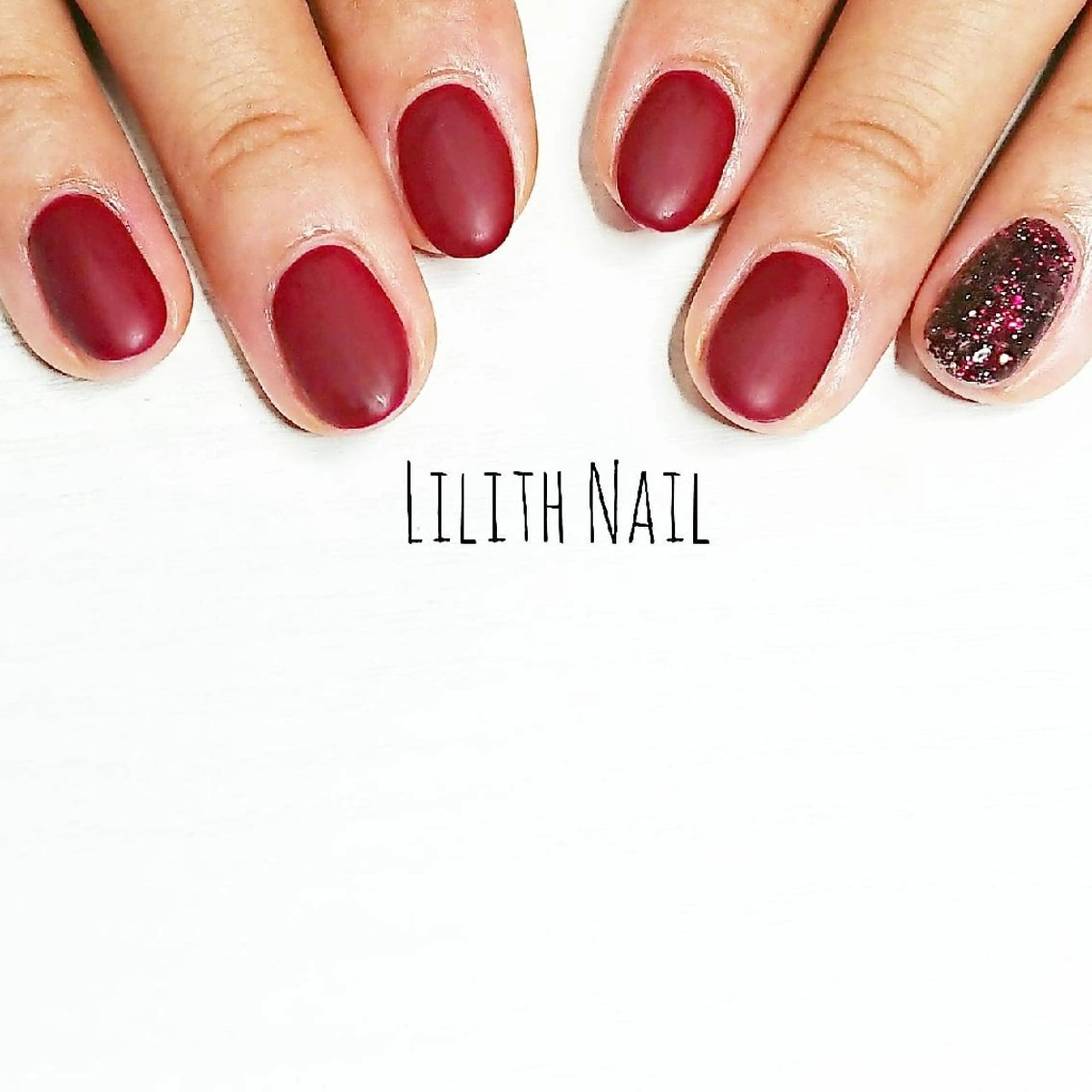 ネイル ボルドー ショートネイル ハンドネイル Lilith Nailのネイルデザイン