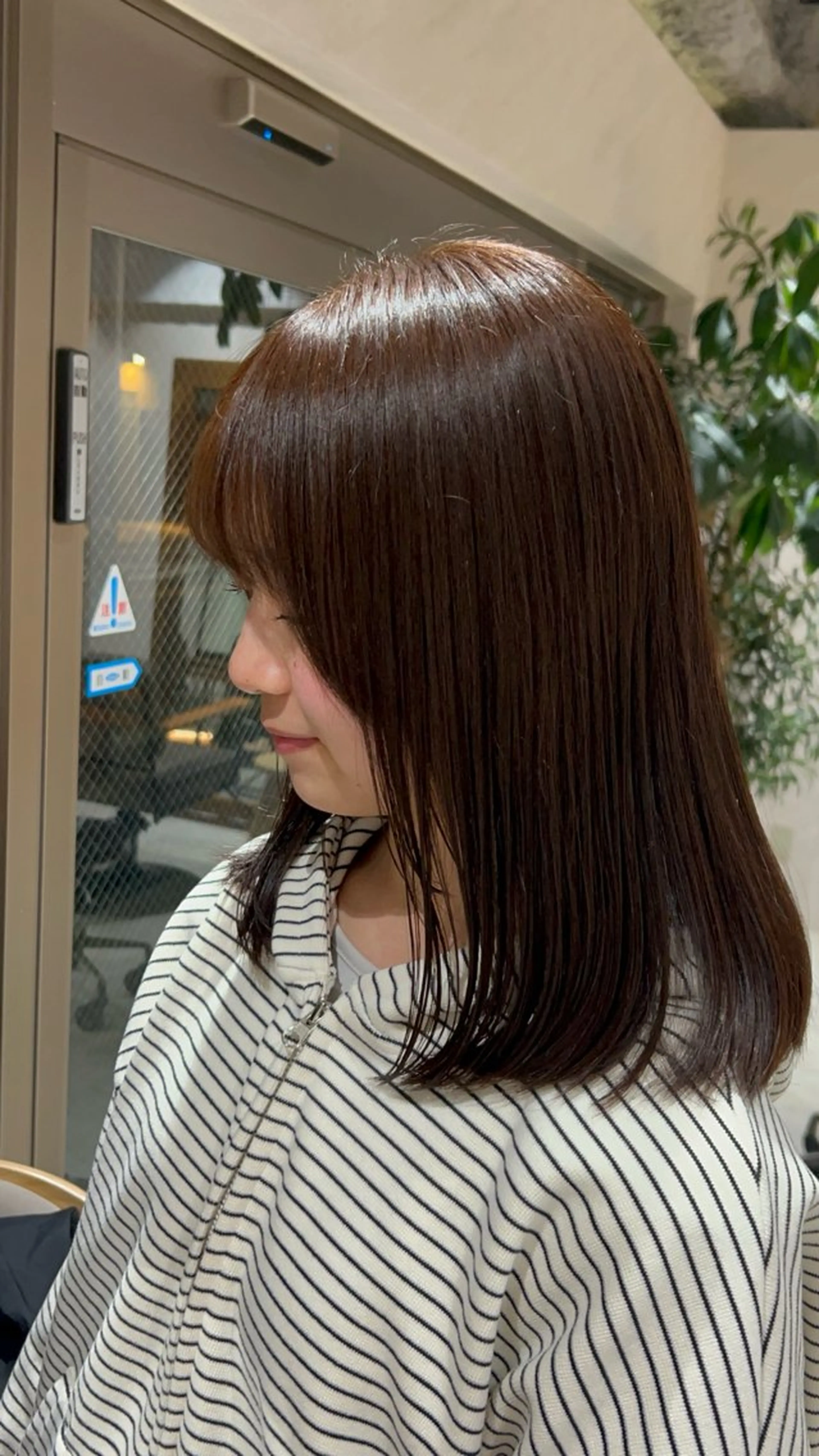 ミディアム カラー 赤みゼロ 🤎柔ベージュのヘアスタイル